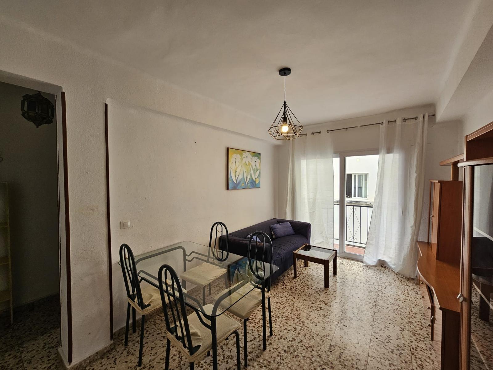 Piso en Alquiler - Capuchinos (Centro) - 3