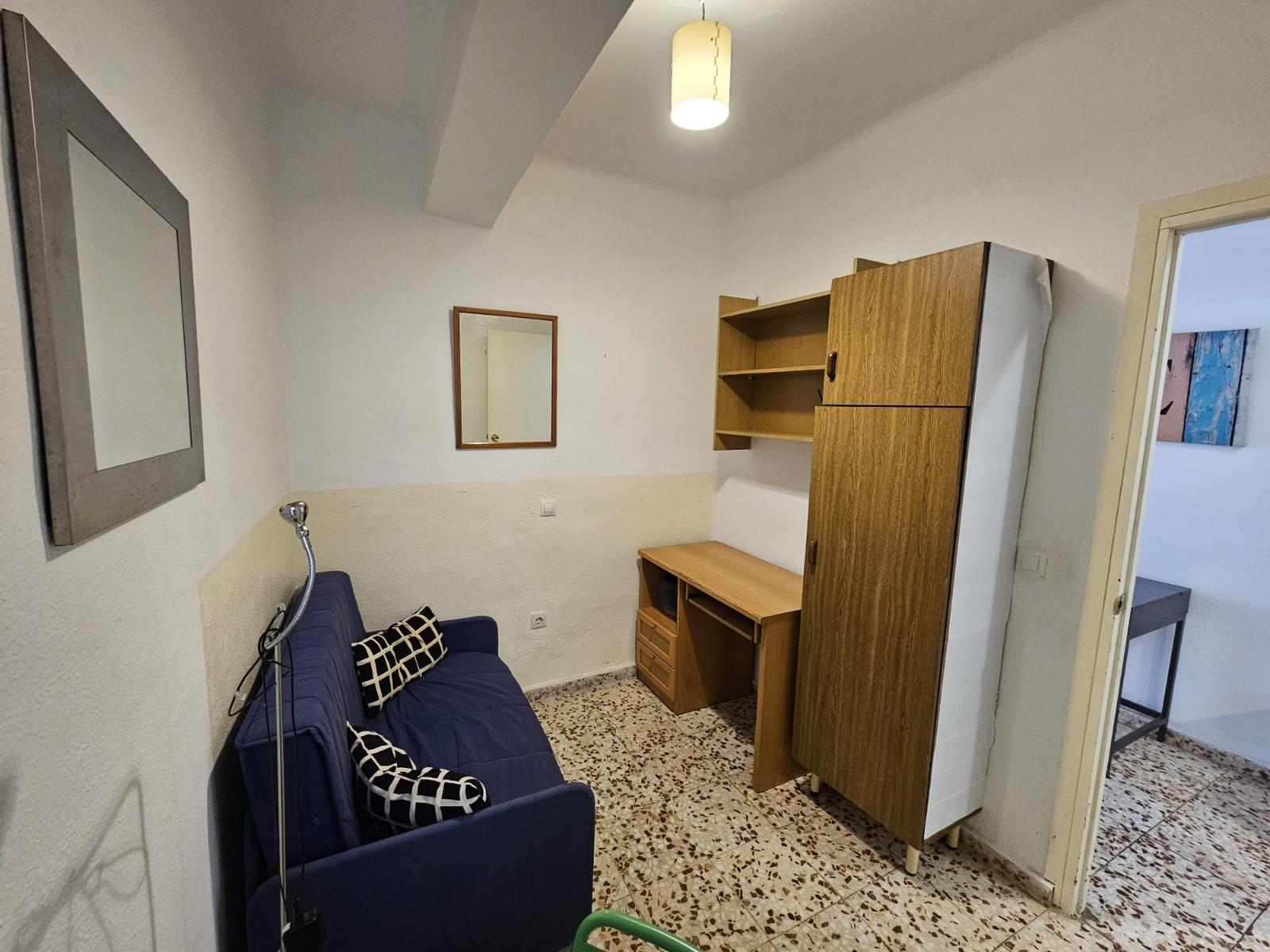 Piso en Alquiler - Capuchinos (Centro) - 15