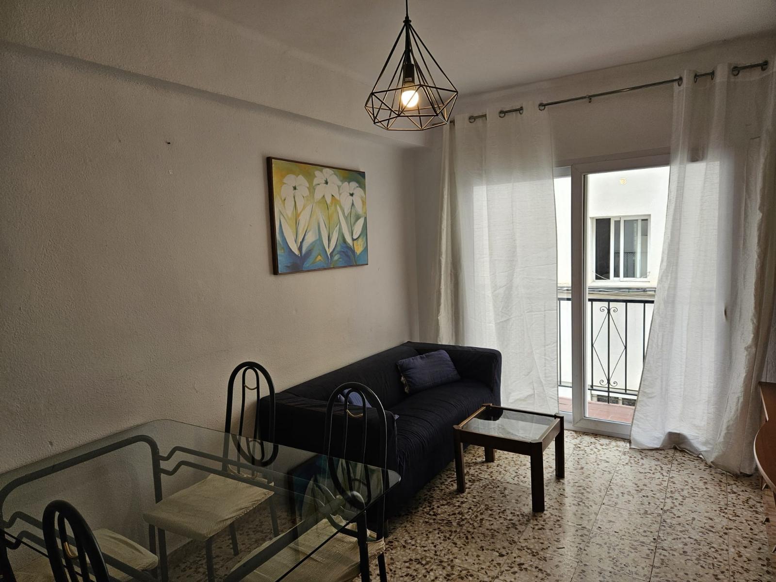 Piso en Alquiler - Capuchinos (Centro) - 23