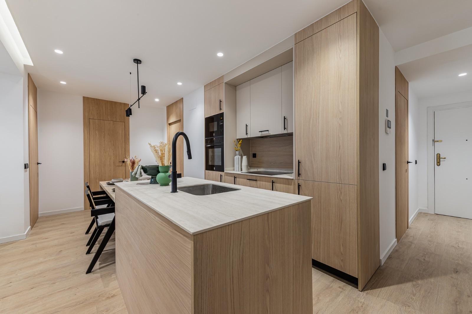 Piso en Venta en Av. de Bruselas - 9