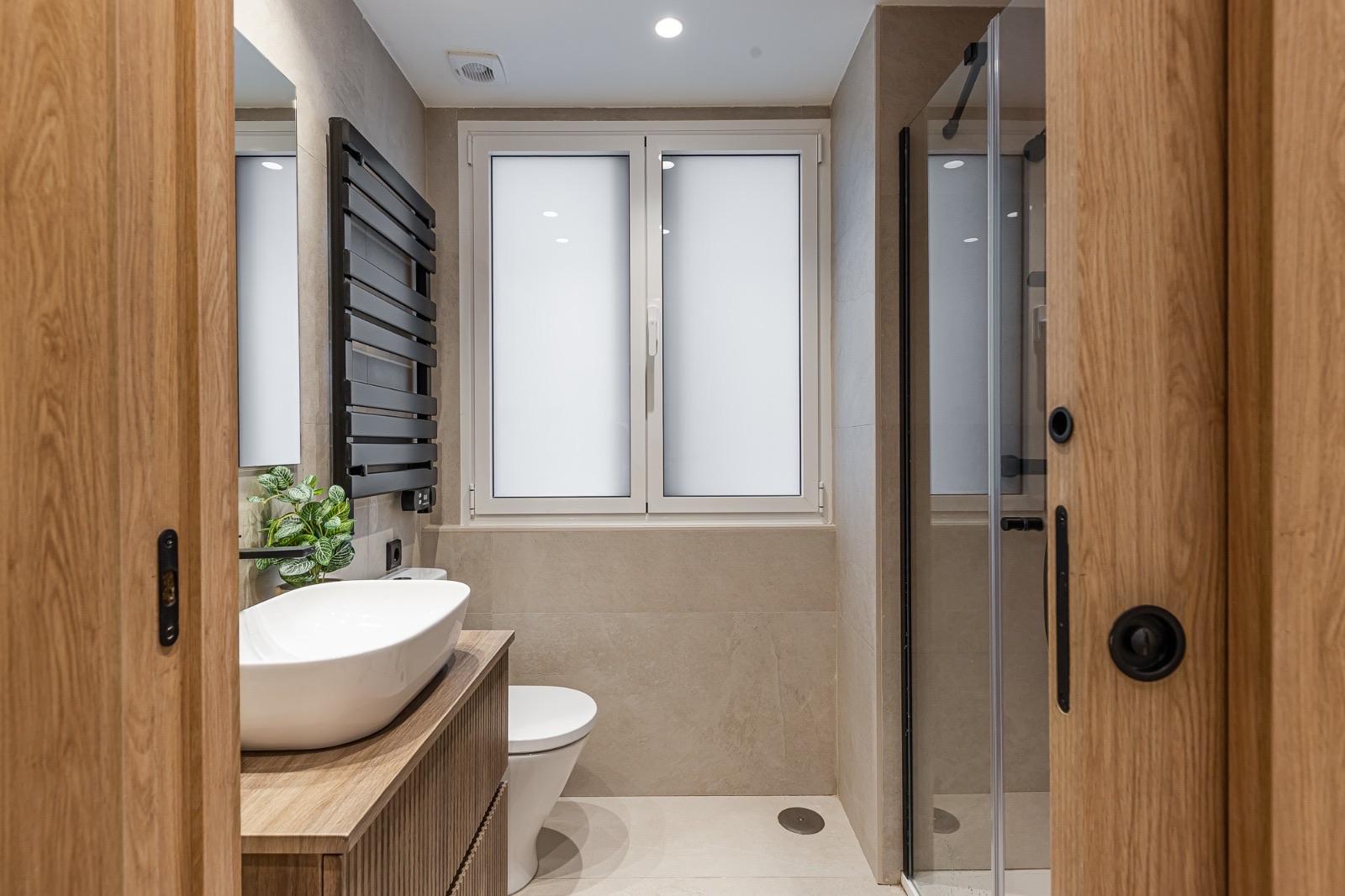 Piso en Venta en Av. de Bruselas - 16