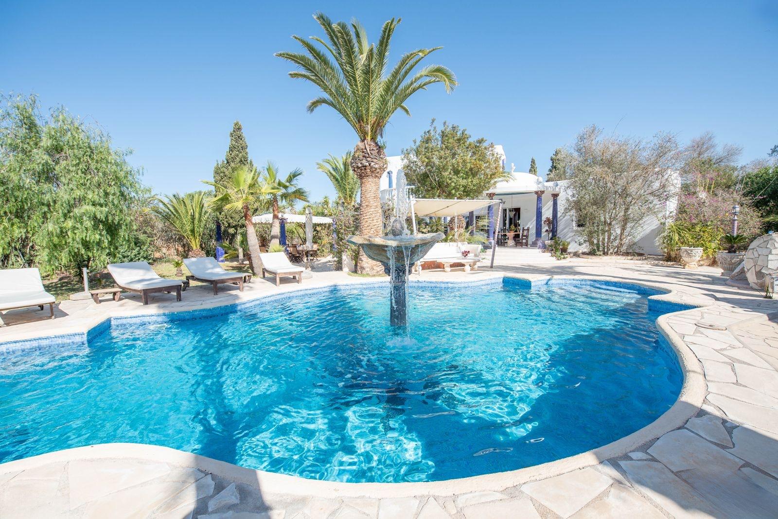 Villa en Venta en Ibiza - 1