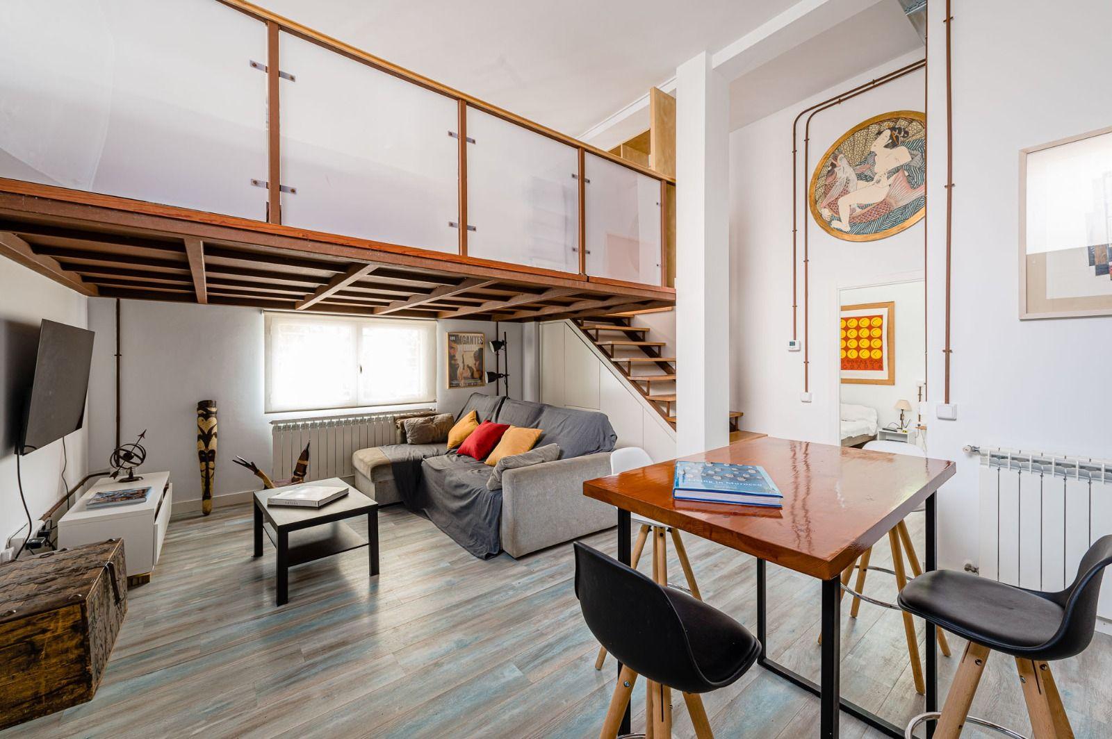 Loft en Venta en C. Carril del Conde - 1