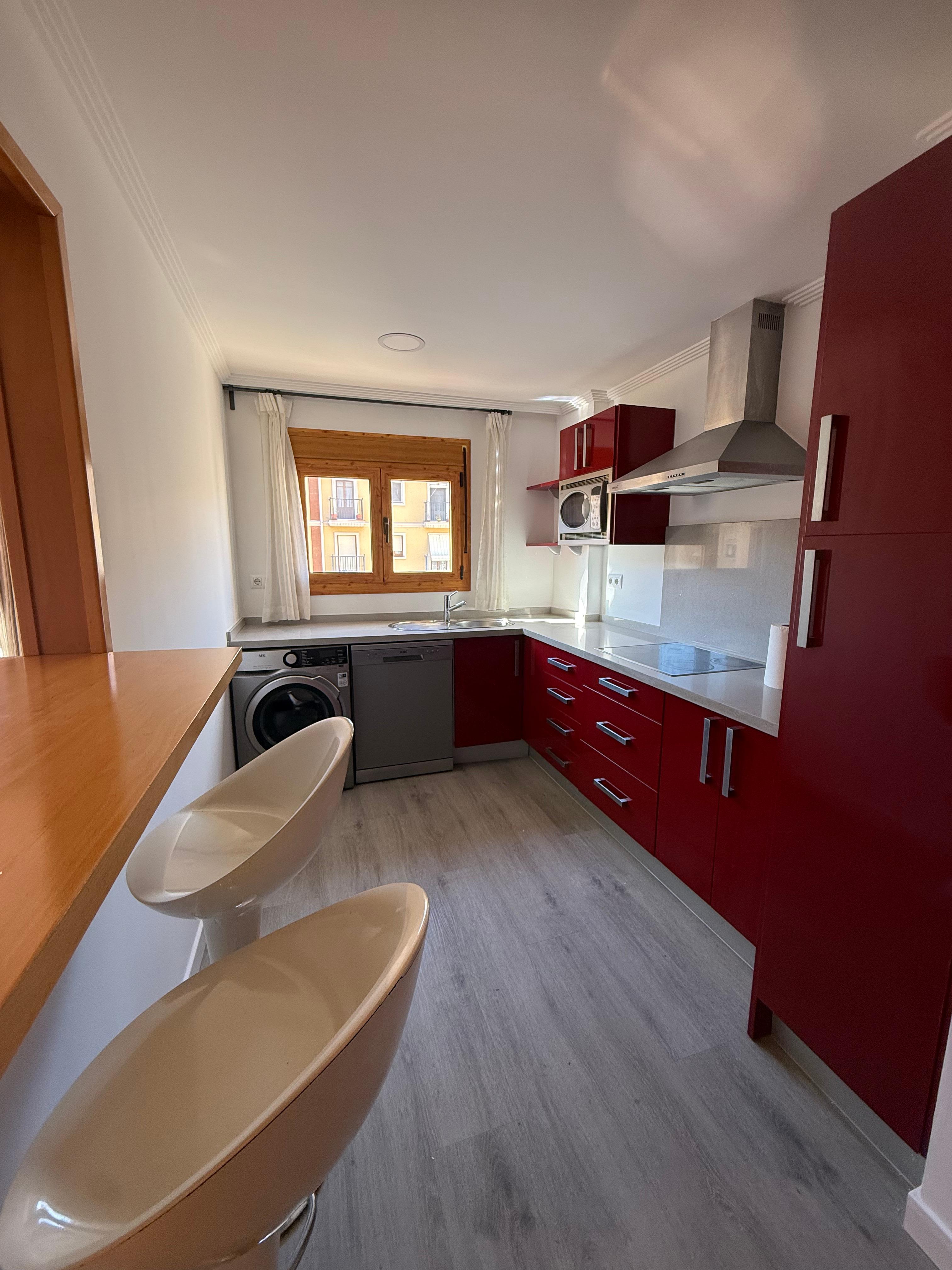 Piso en Alquiler en Pl. Sta. María - 6