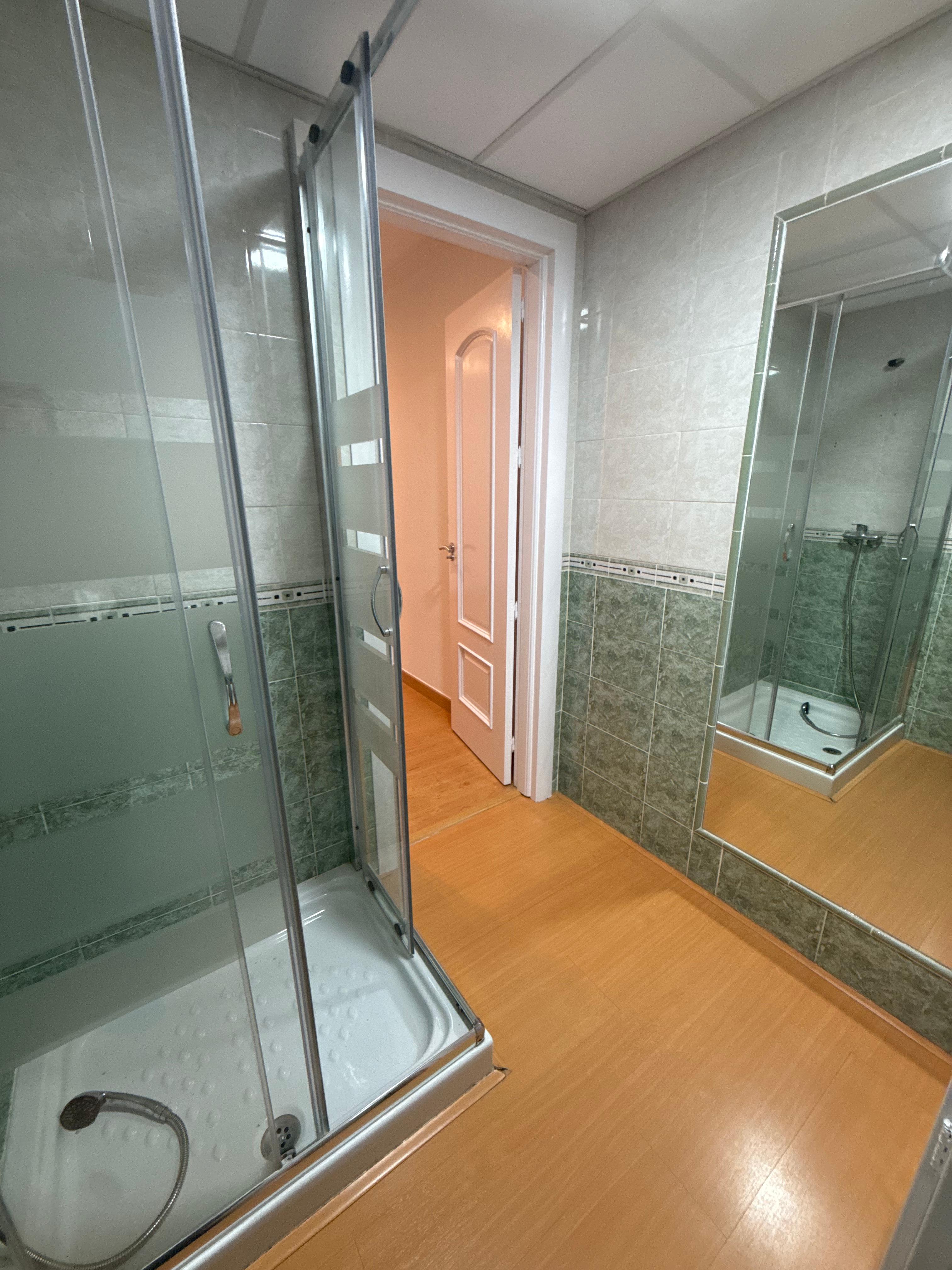 Piso en Alquiler en Pl. Sta. María - 19