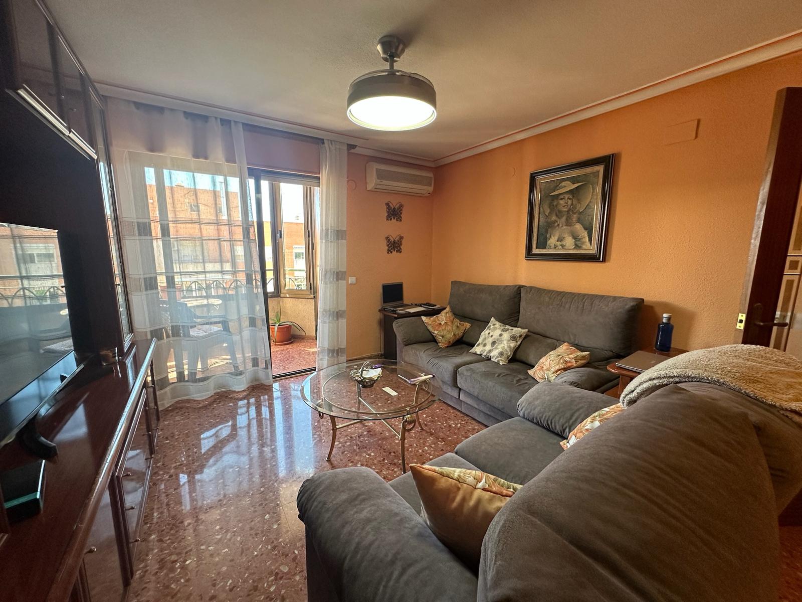Piso en Venta en Av. Ancha de Castelar - 2