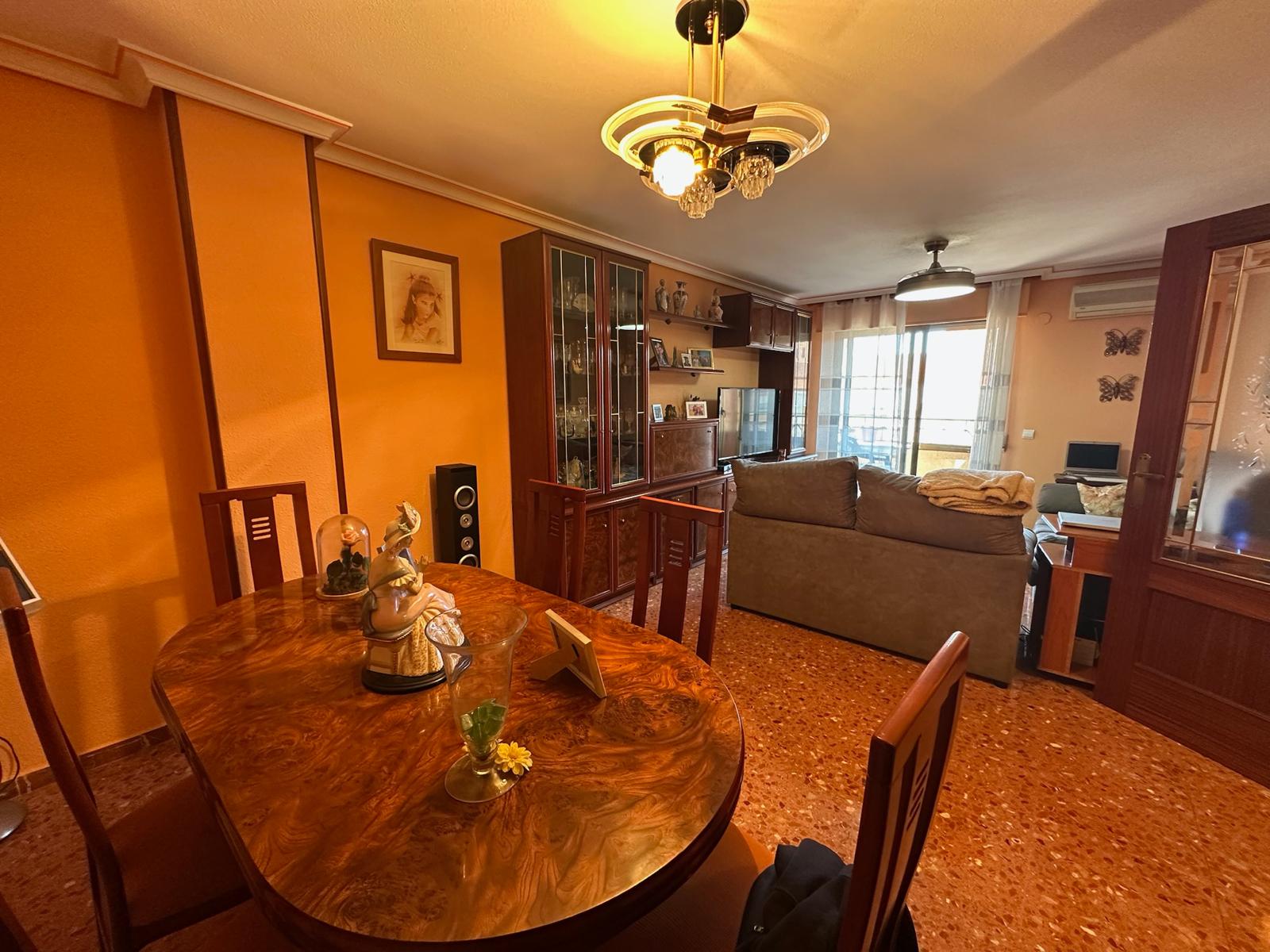 Piso en Venta en Av. Ancha de Castelar - 6