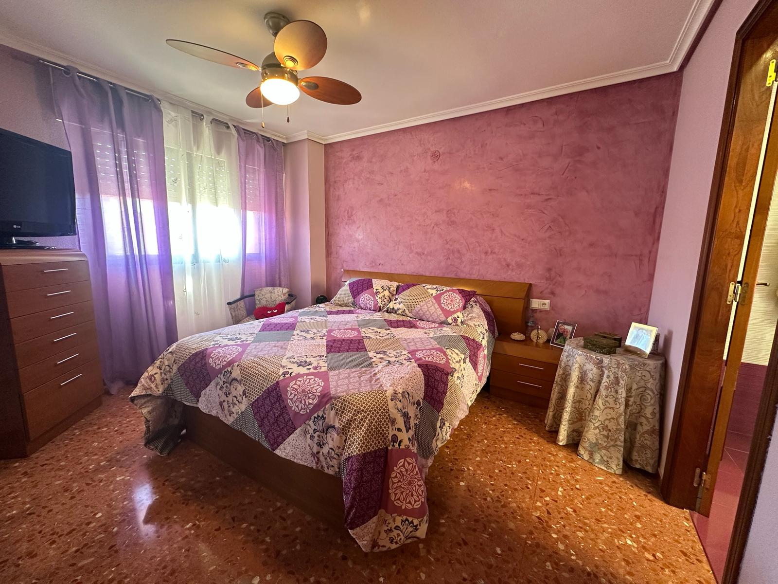 Piso en Venta en Av. Ancha de Castelar - 14