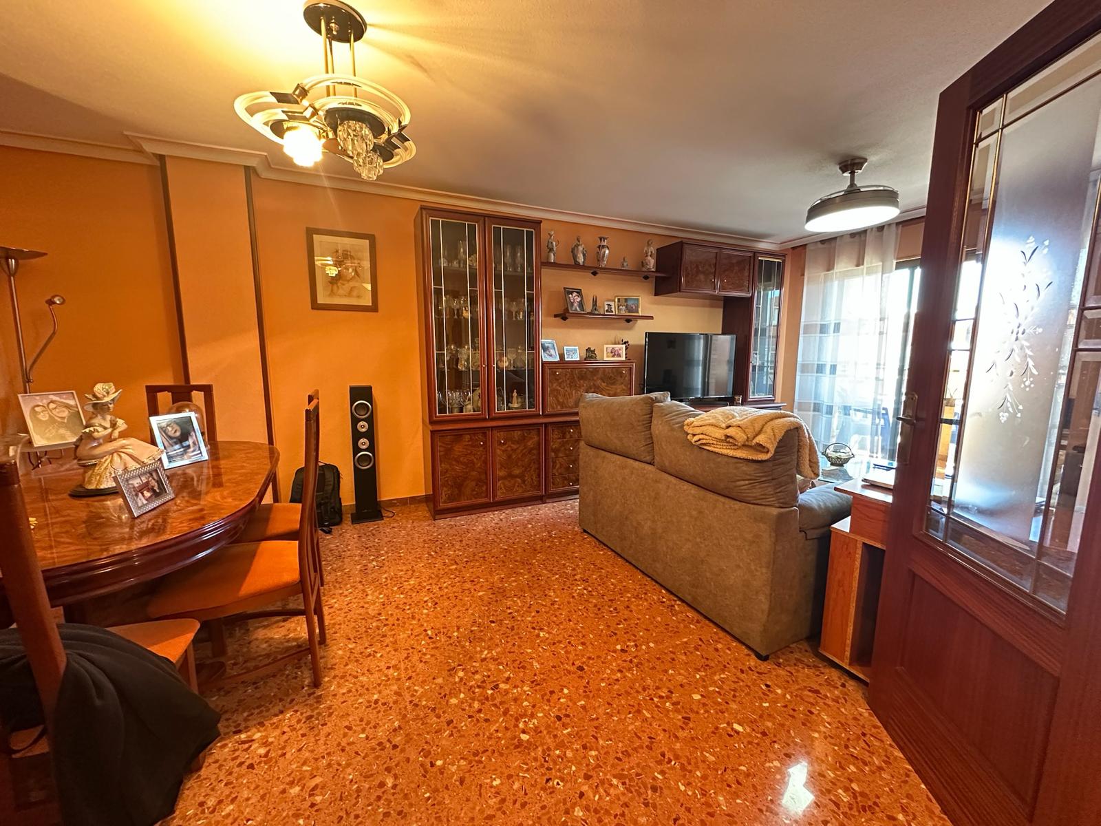 Piso en Venta en Av. Ancha de Castelar - 5