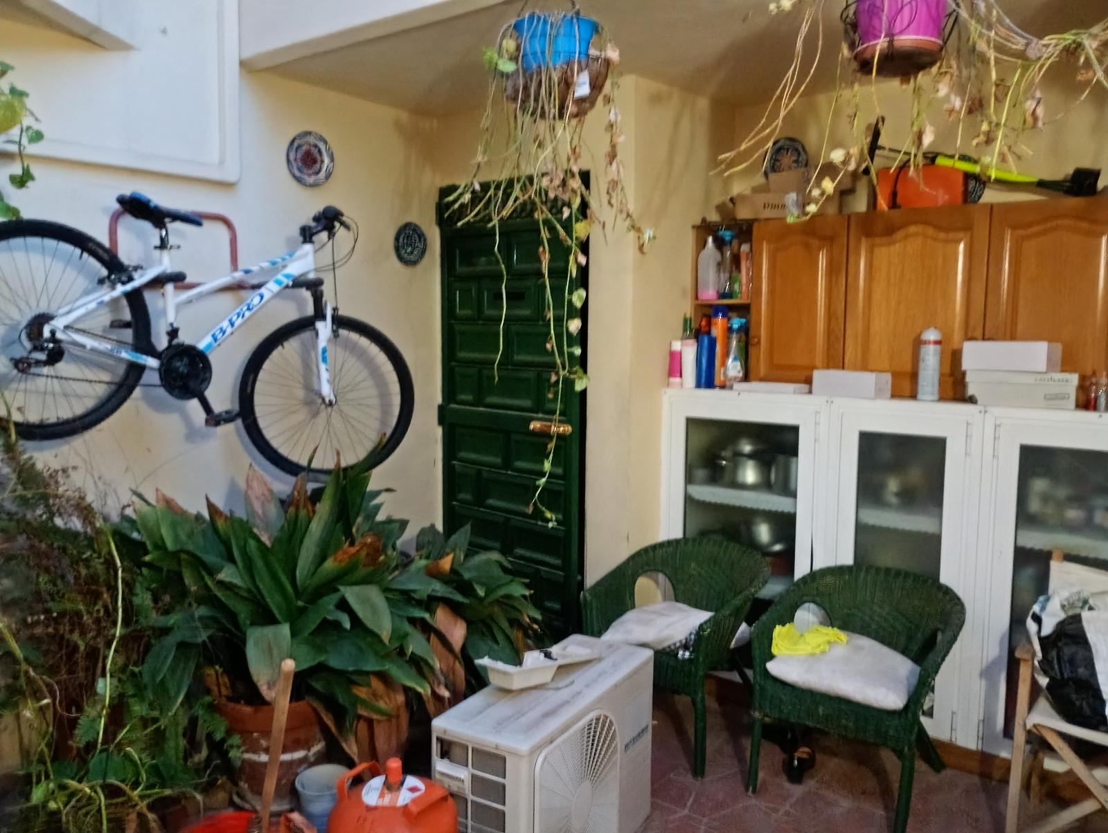 Casa Adosada en Venta en C. de Tuberia - 13