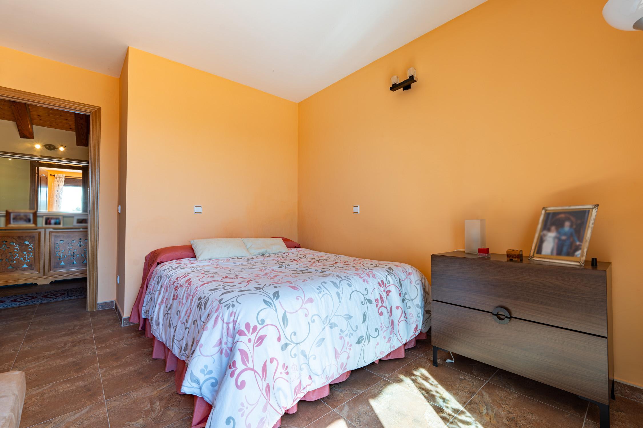 Casa en Venta - Valdemorillo - 37