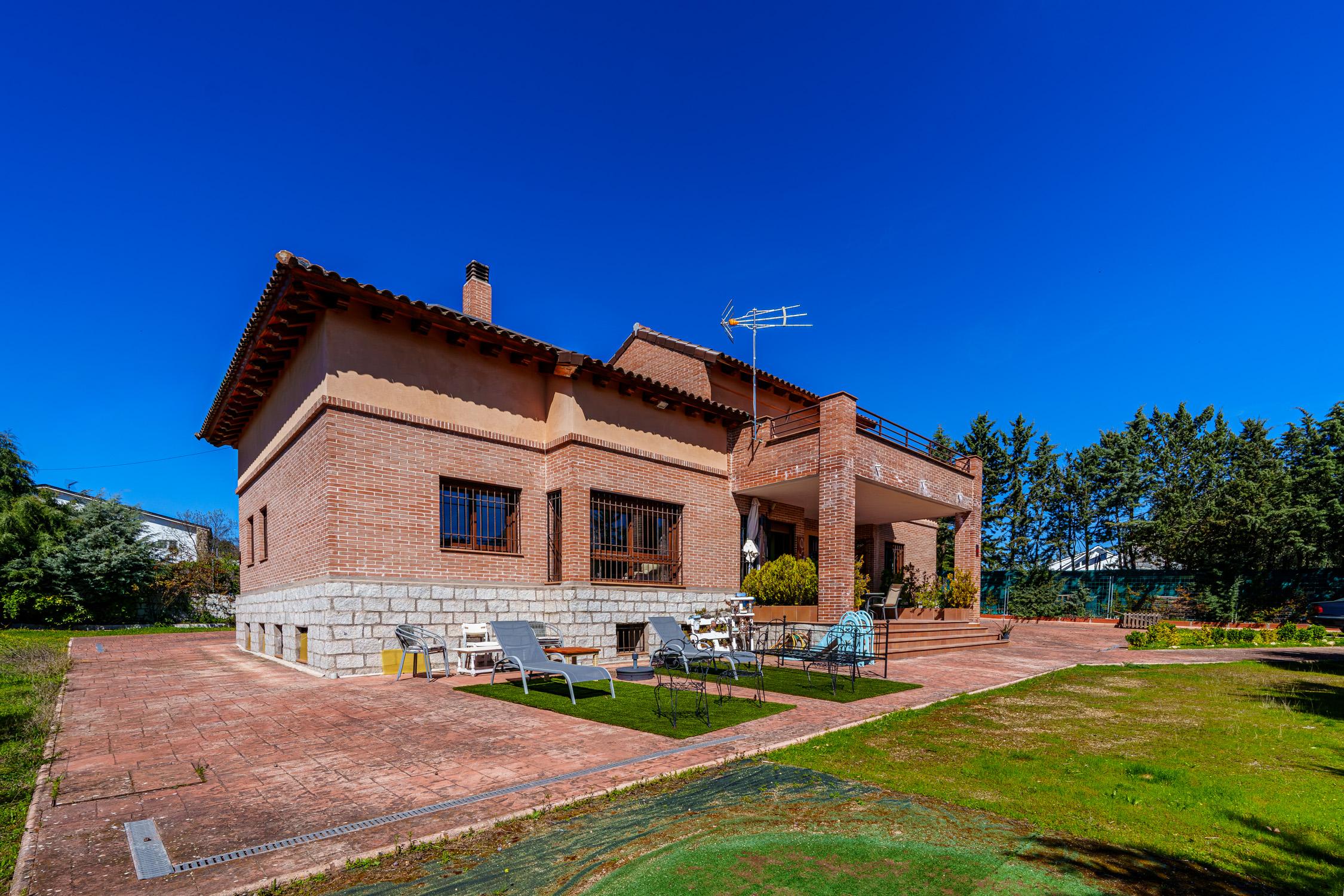 Casa en Venta - Valdemorillo - 47