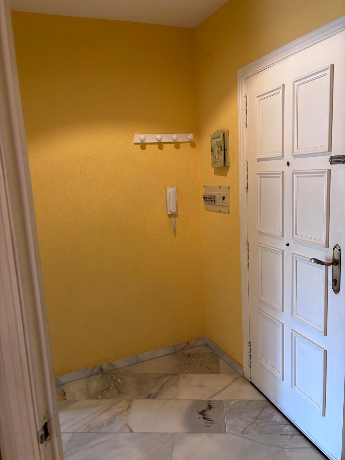 Piso en Venta en Urb. Costa del Oro - 11