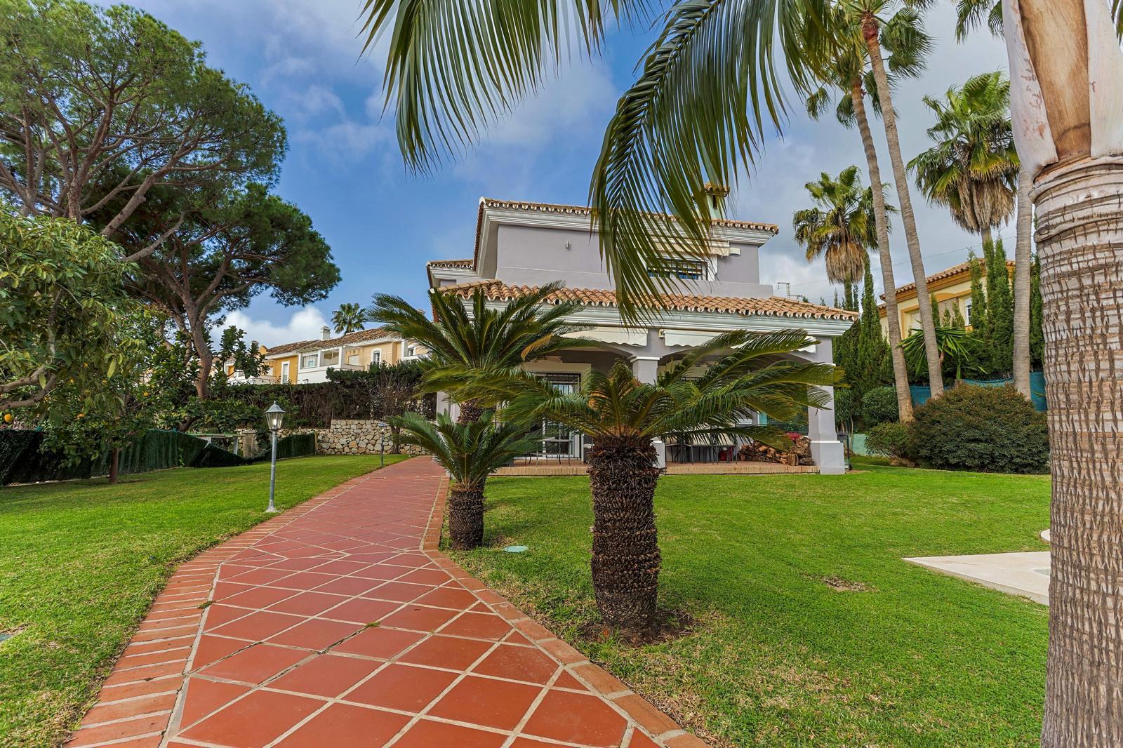 Villa en Venta en C. Pico del Naranco - 16