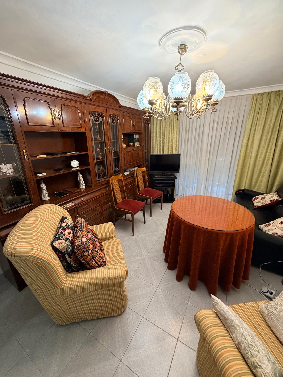 Piso en Venta en Hermandades-La Carrasca (Distrito Macarena) - 2