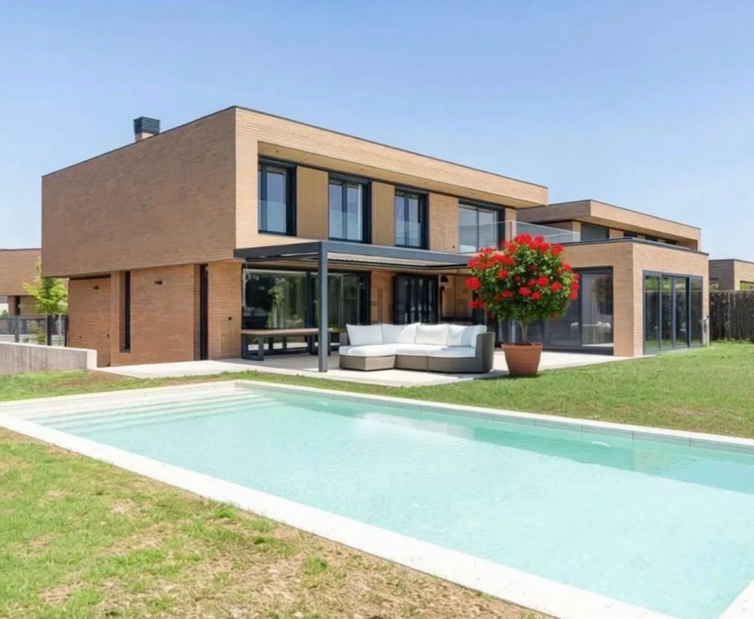 Casa en Venta en Av. Lazarejo - 2