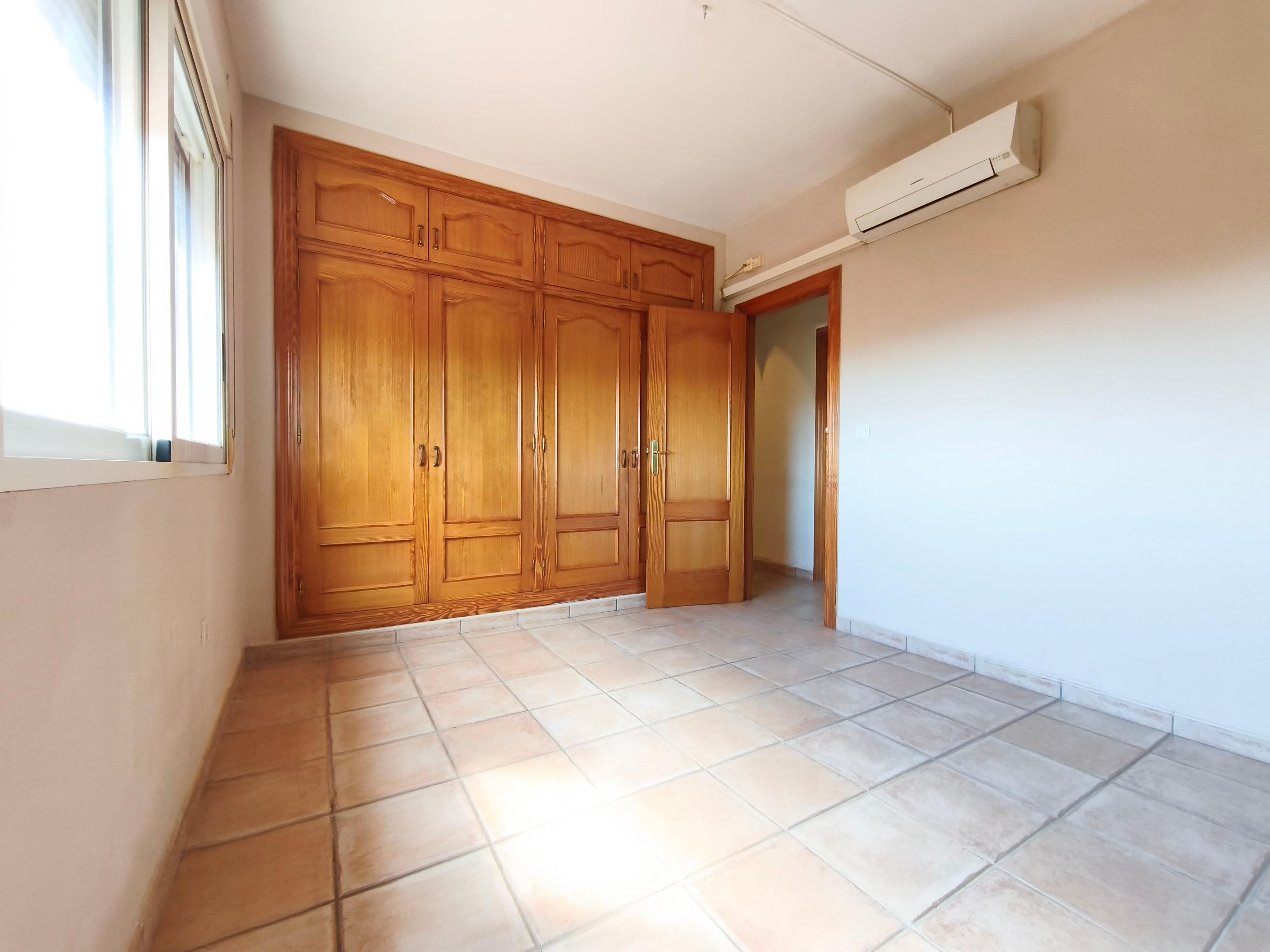 Villa en Venta en Calle Llevant - 3