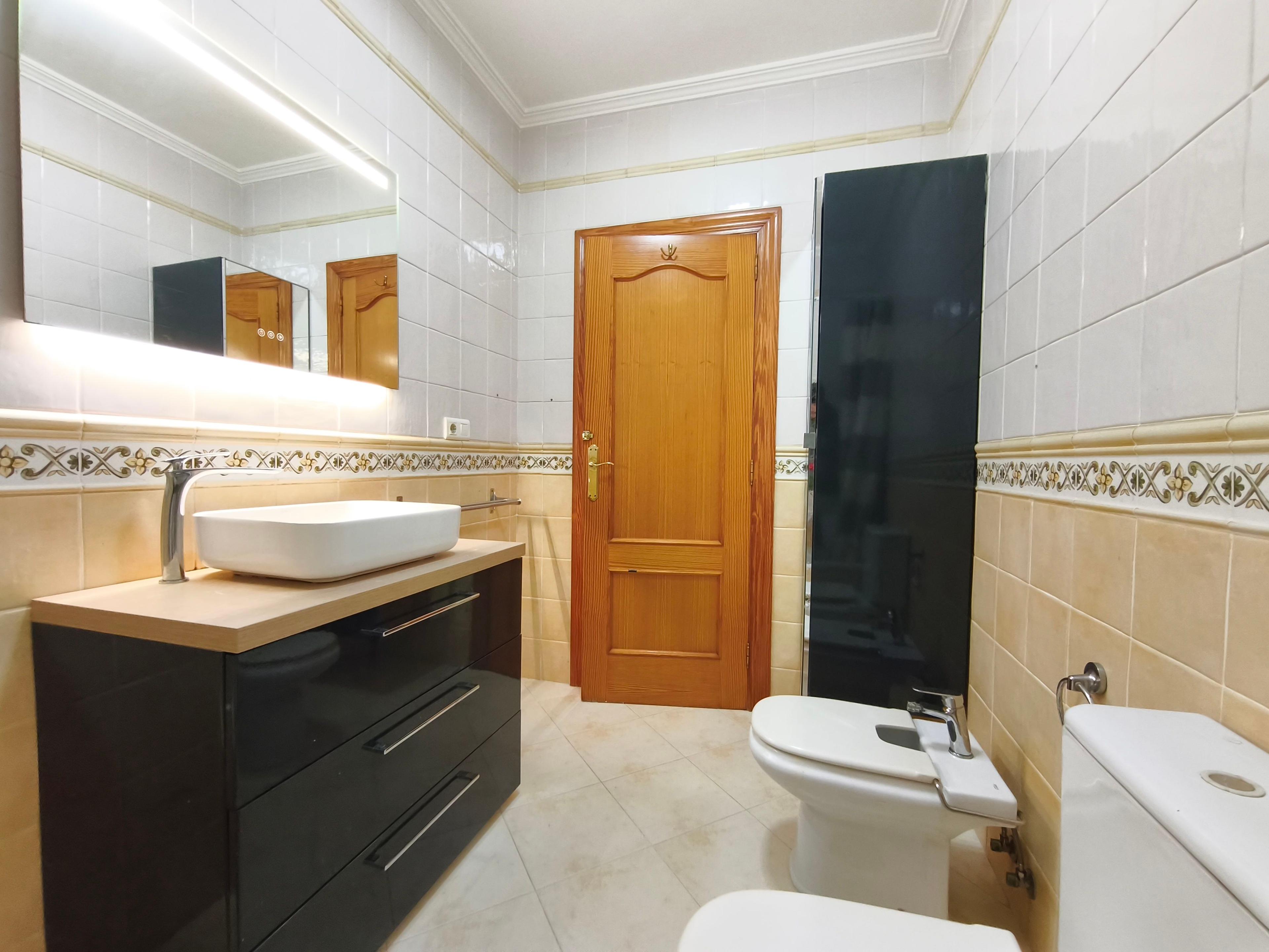 Villa en Venta en Calle Llevant - 7