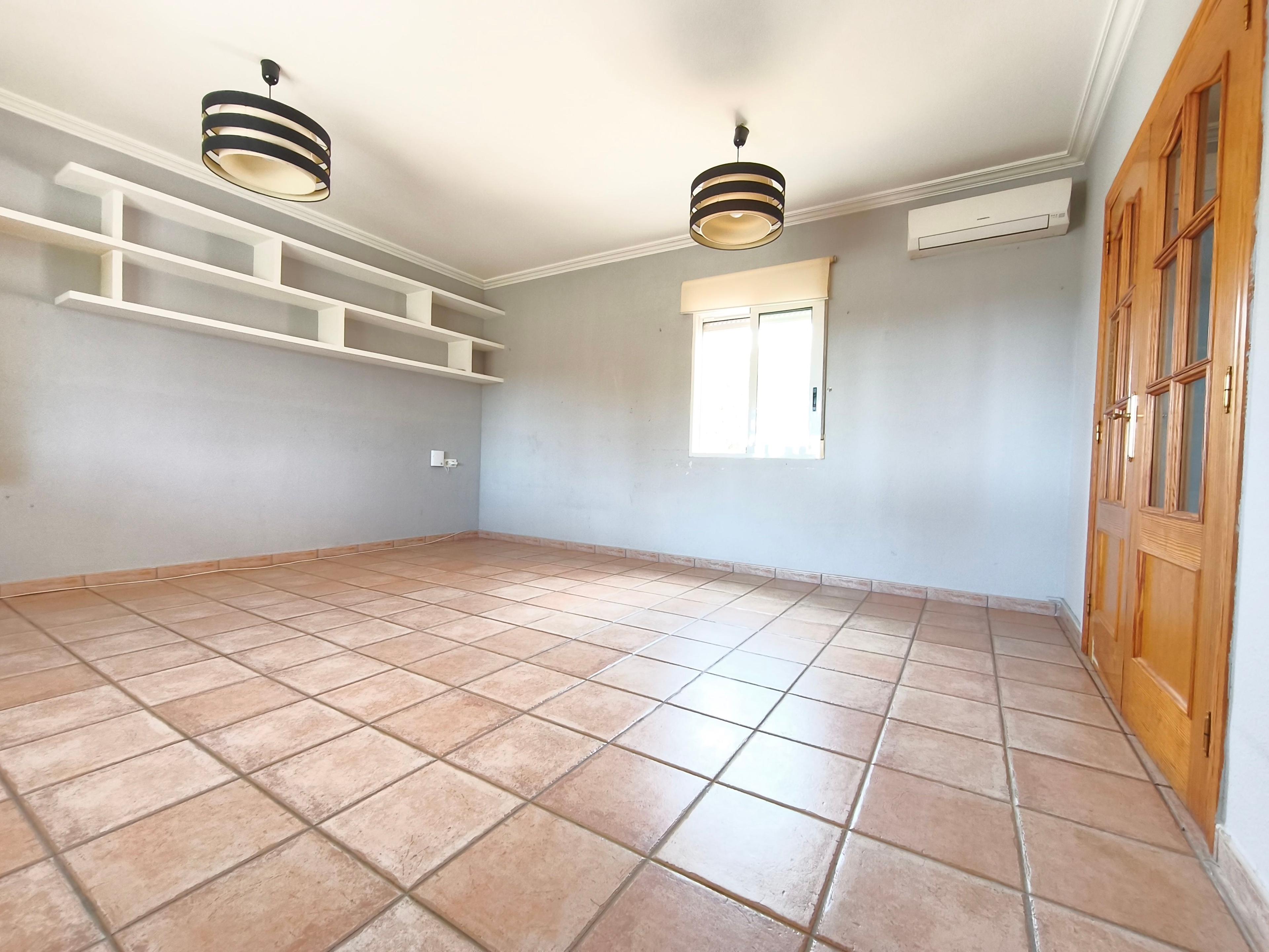 Villa en Venta en Calle Llevant - 11