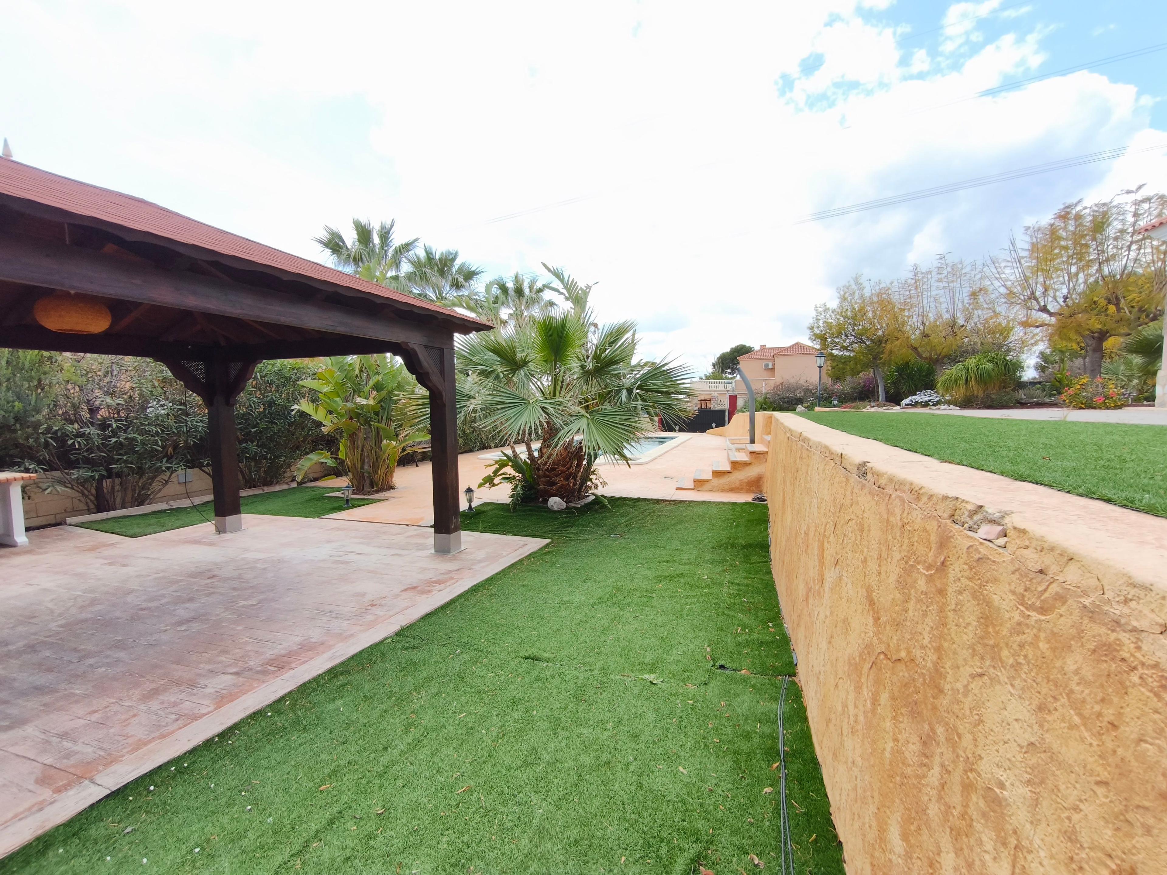 Villa en Venta en Calle Llevant - 26