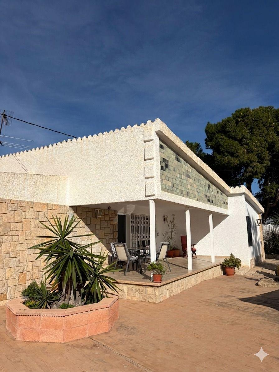 Casa en Venta - Carrer Riu Vinalopo - 16