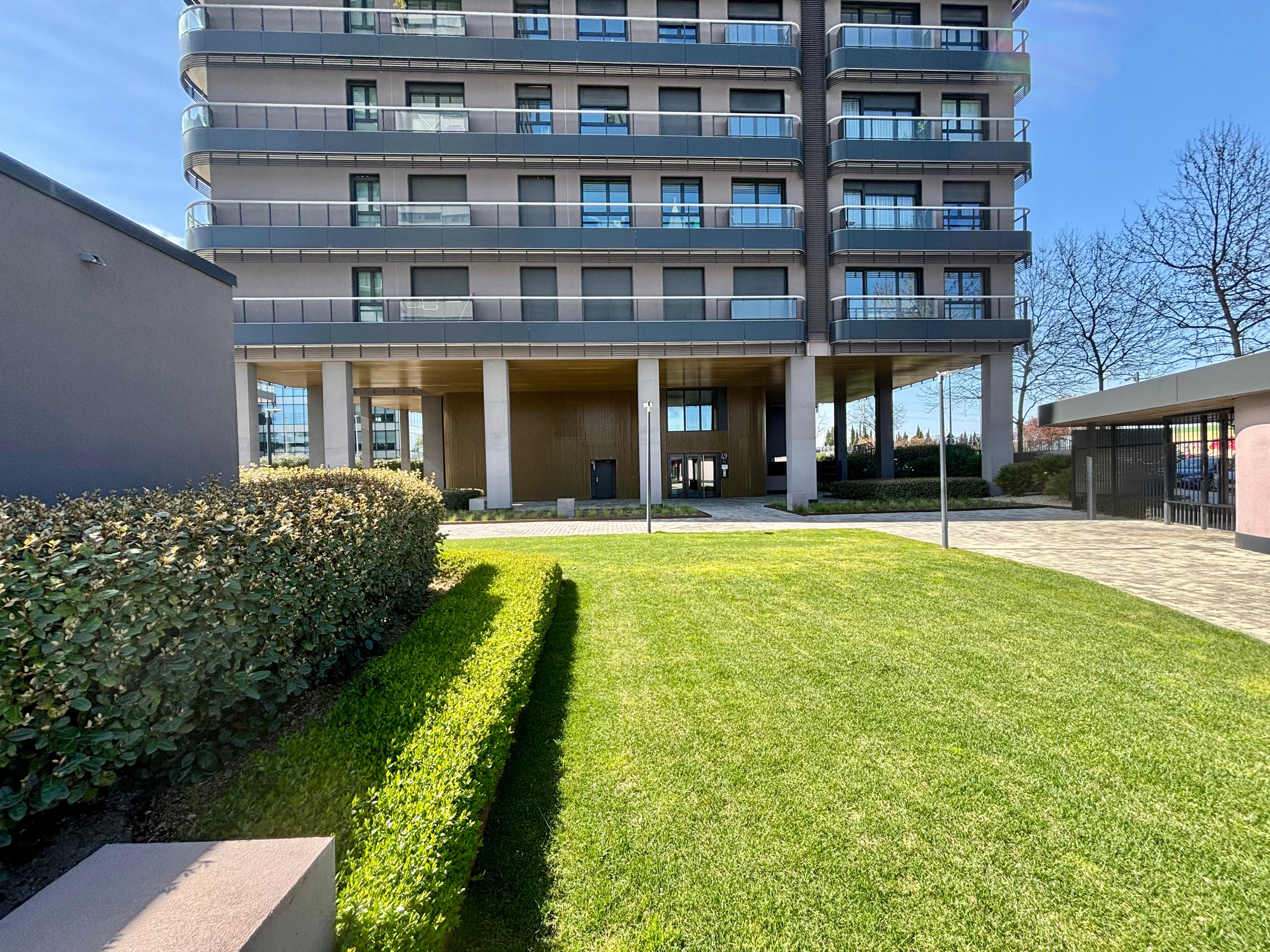 Piso en Venta - C. de Dulce Chacón - 32