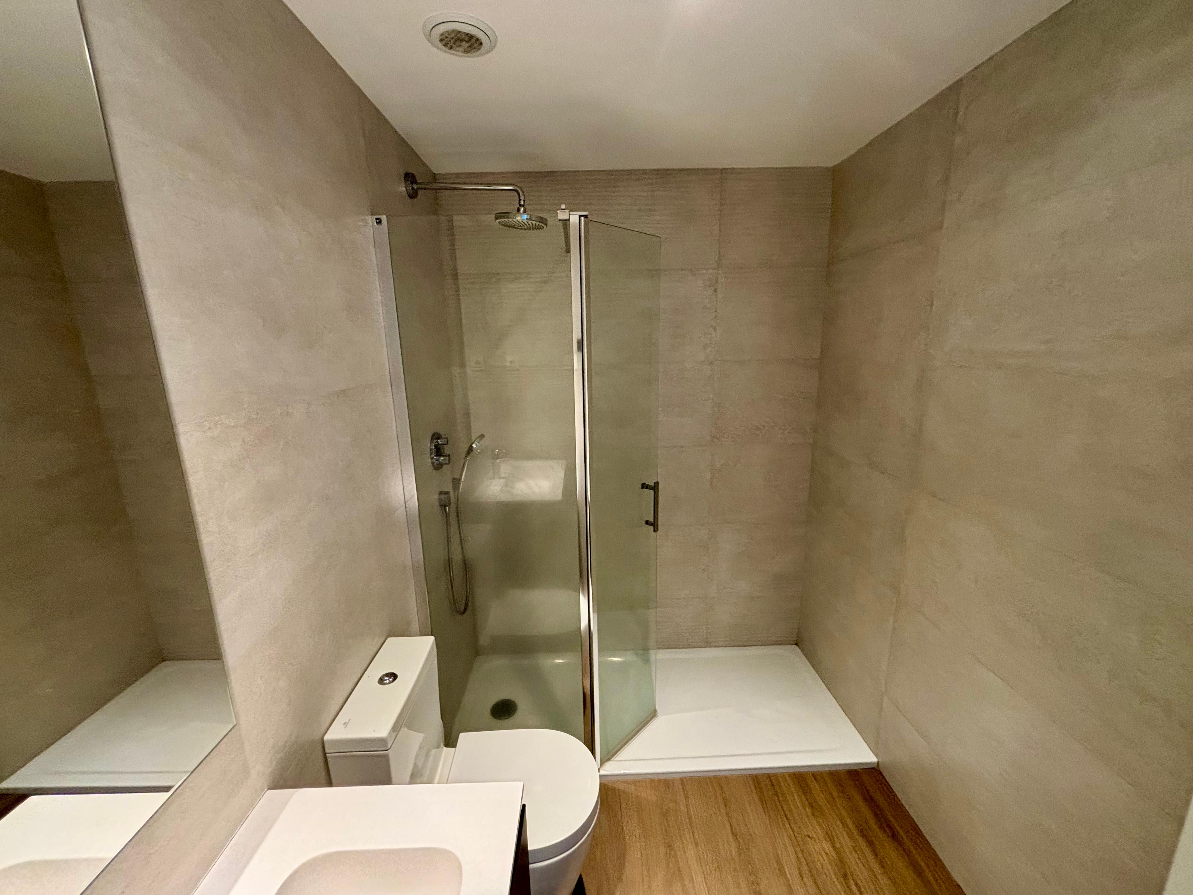 Piso en Venta - C. de Dulce Chacón - 16