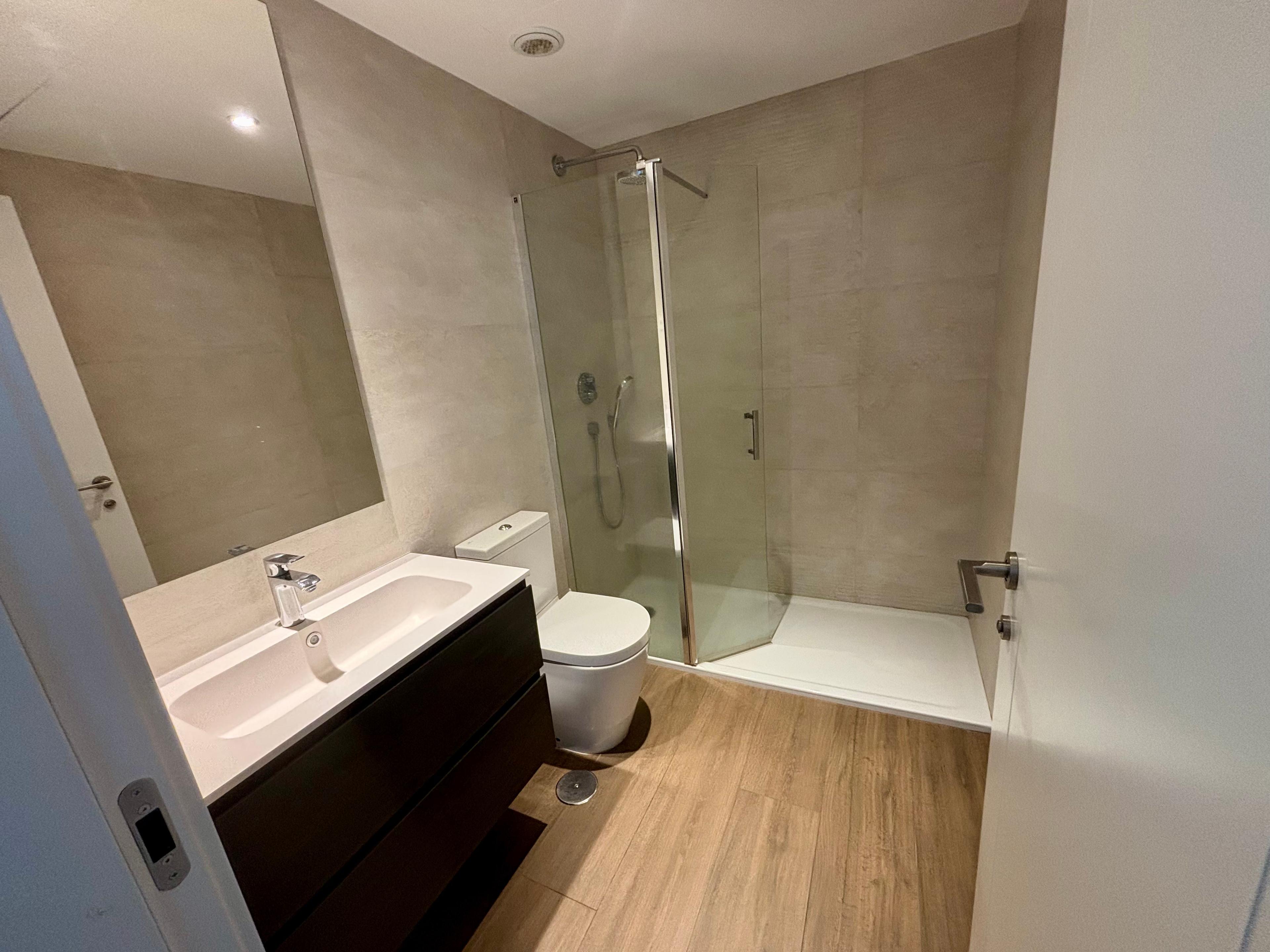 Piso en Venta - C. de Dulce Chacón - 15