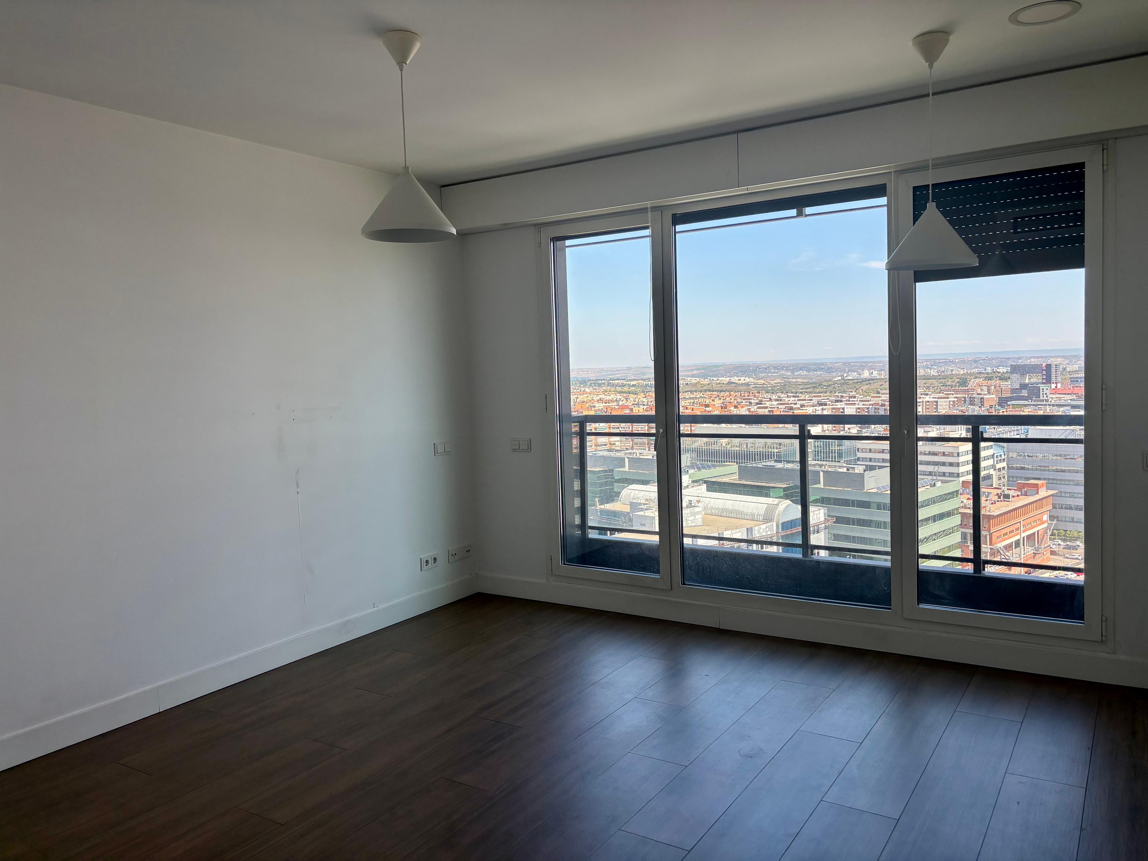 Piso en Venta - C. de Dulce Chacón - 8