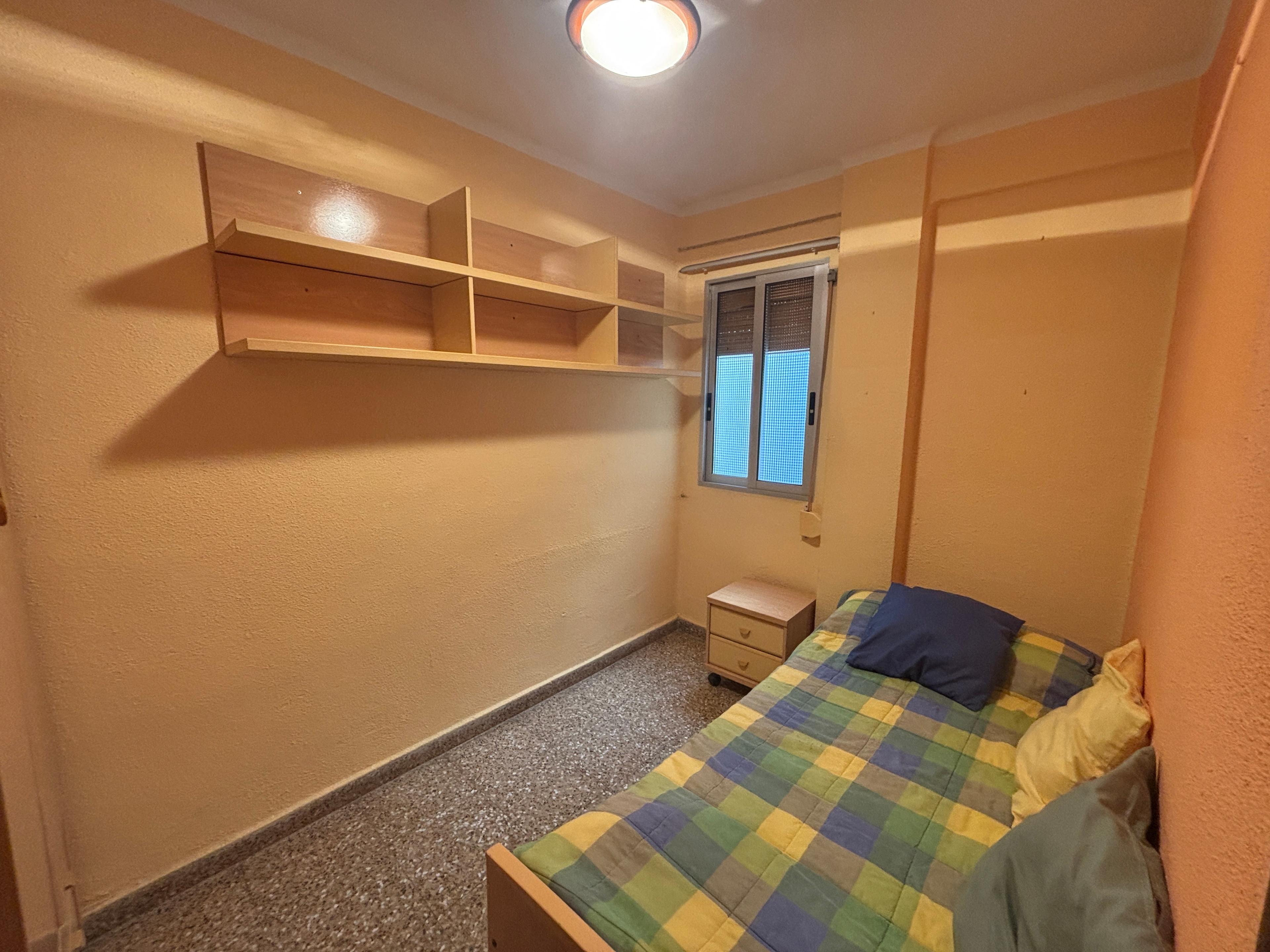 Piso en Venta en Calle d'Arnau de Vilanova - 12