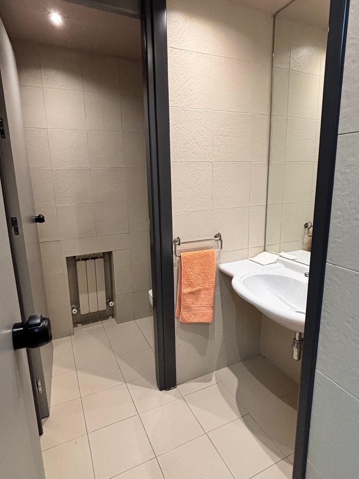 Local en Venta - C. de Rafael Calvo, Castellana - 24