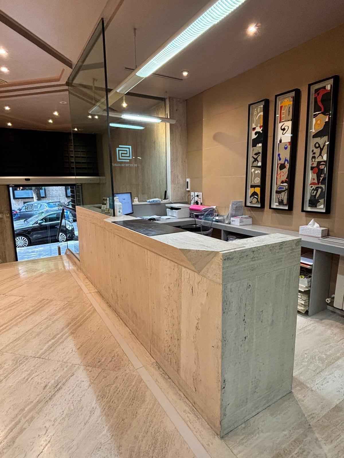 Local en Venta - C. de Rafael Calvo, Castellana - 11