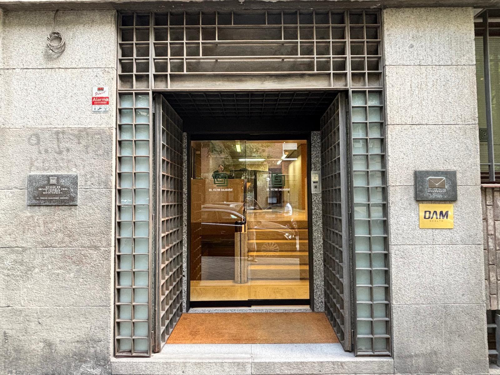 Local en Venta - C. de Rafael Calvo, Castellana - 2