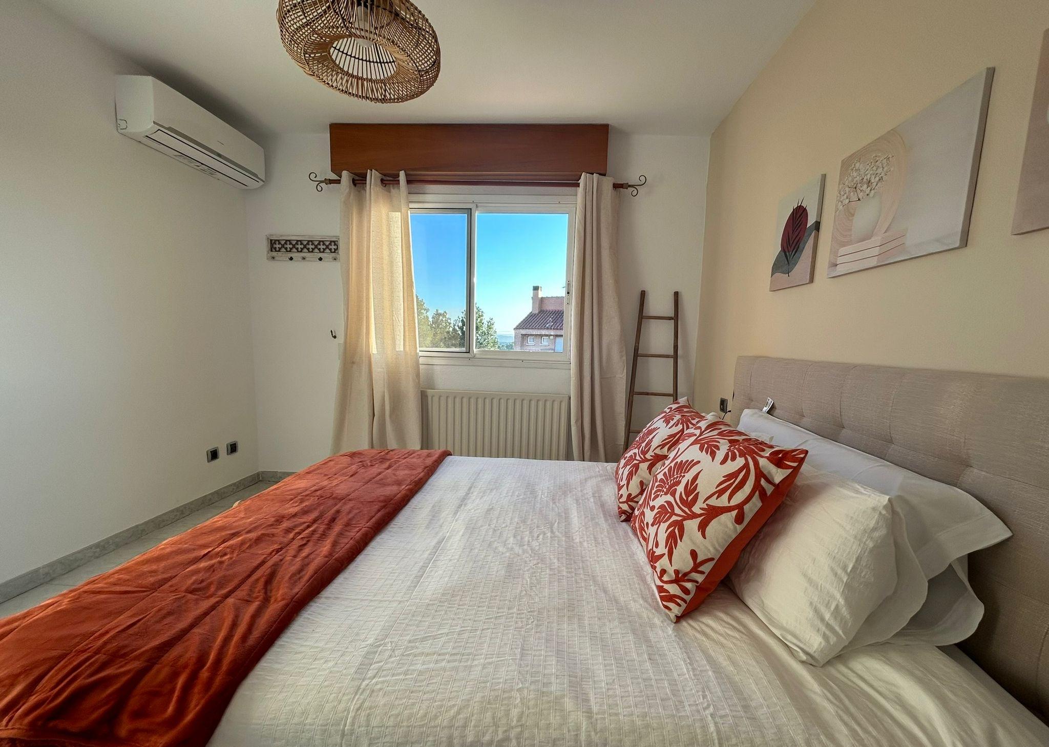 Semi-Detached Townhouse en Venta en C. Soto Camarena Sector C - 9