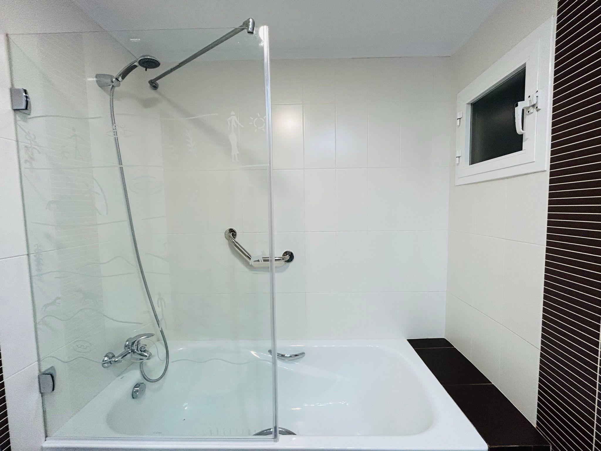 Semi-Detached Townhouse en Venta en C. Soto Camarena Sector C - 18