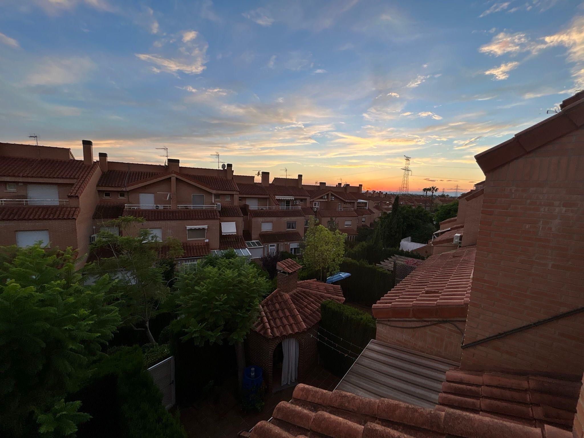 Semi-Detached Townhouse en Venta en C. Soto Camarena Sector C - 29