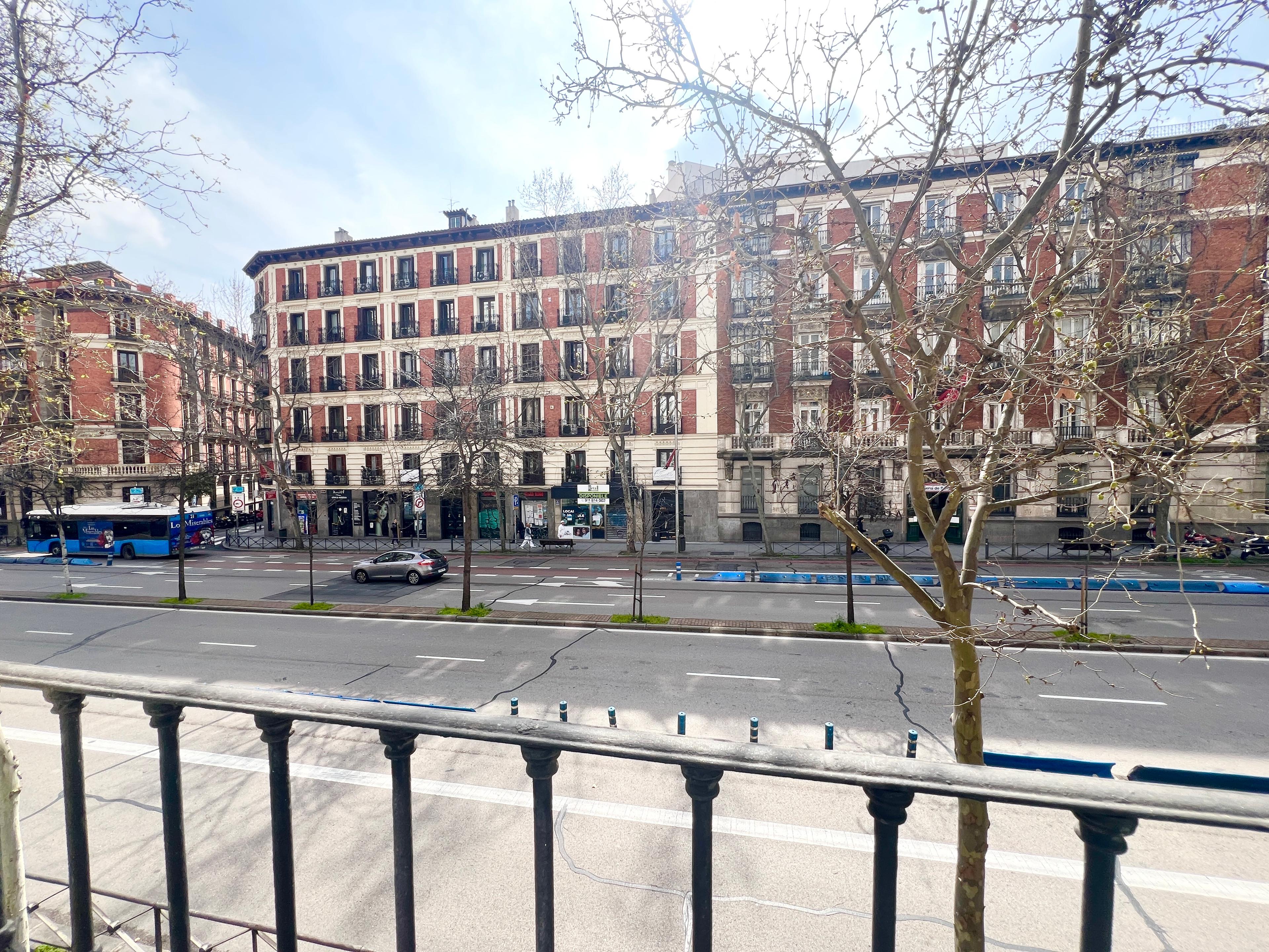 Piso en Alquiler en C. de Sagasta - 8