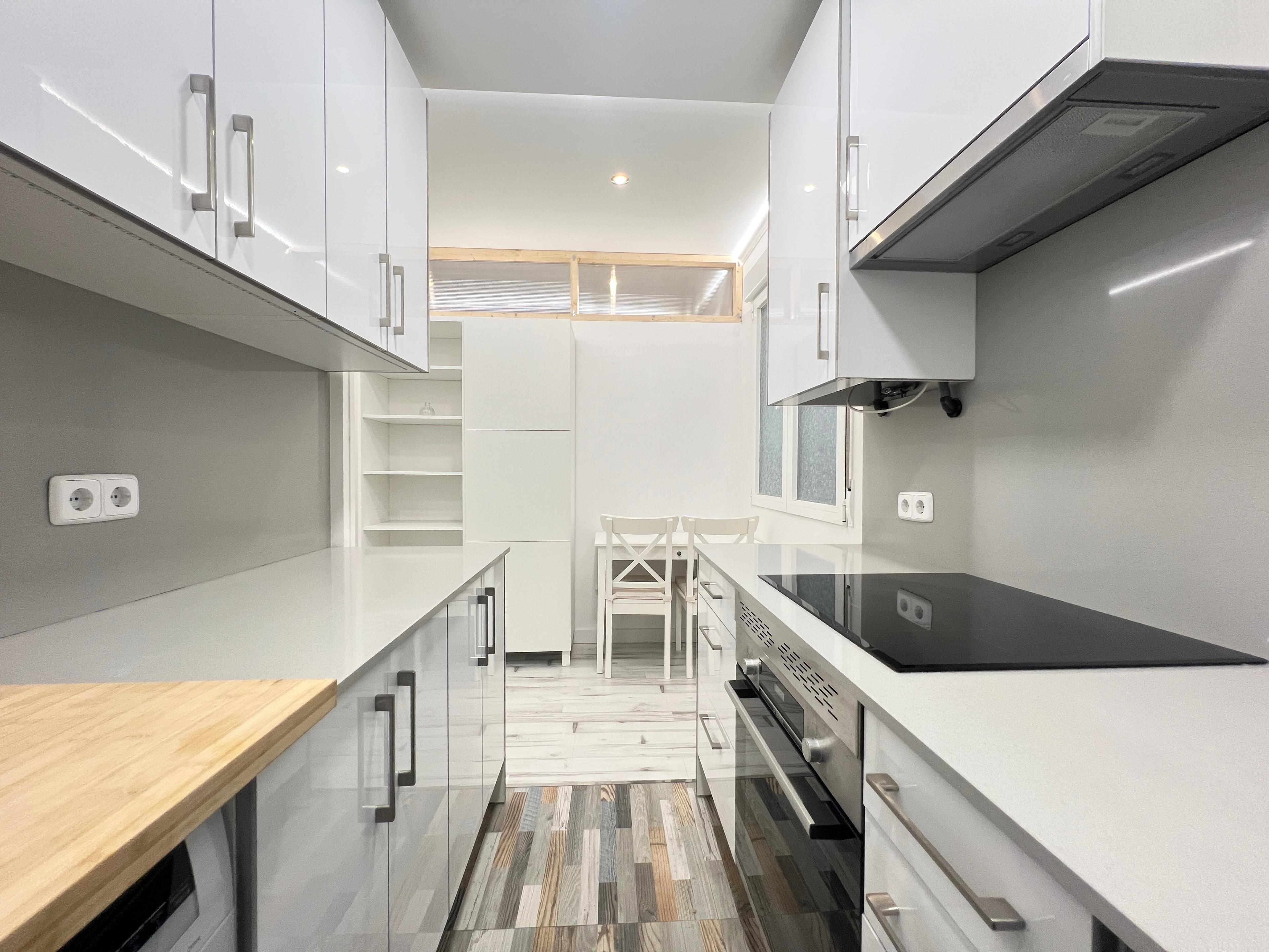 Piso en Alquiler en C. de Sagasta - 12