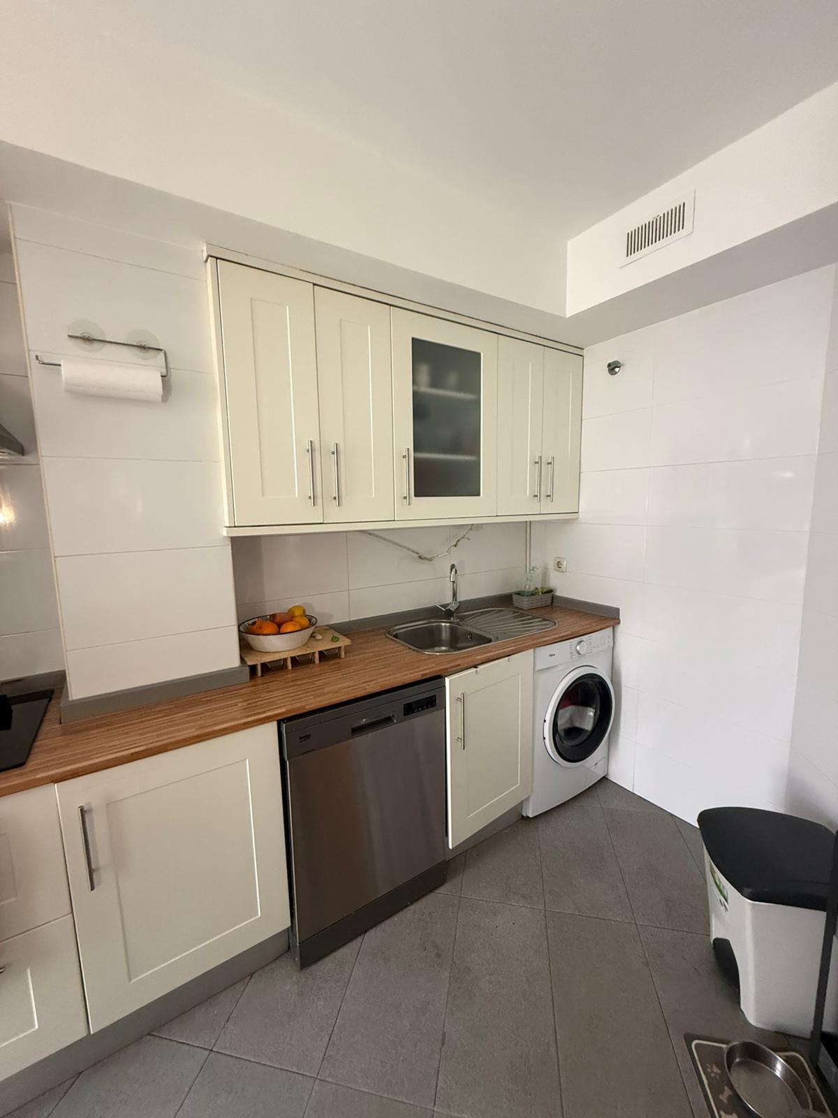 Piso en Venta en C. de Viridiana - 14