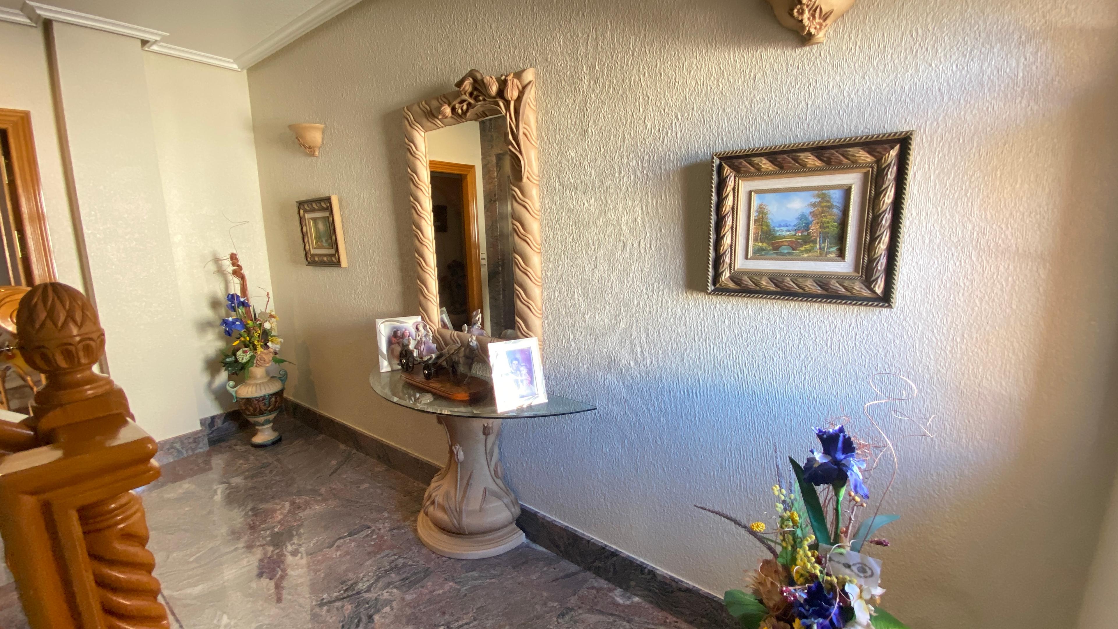 Casa en Venta en C. Marqués de Ordoño - 1