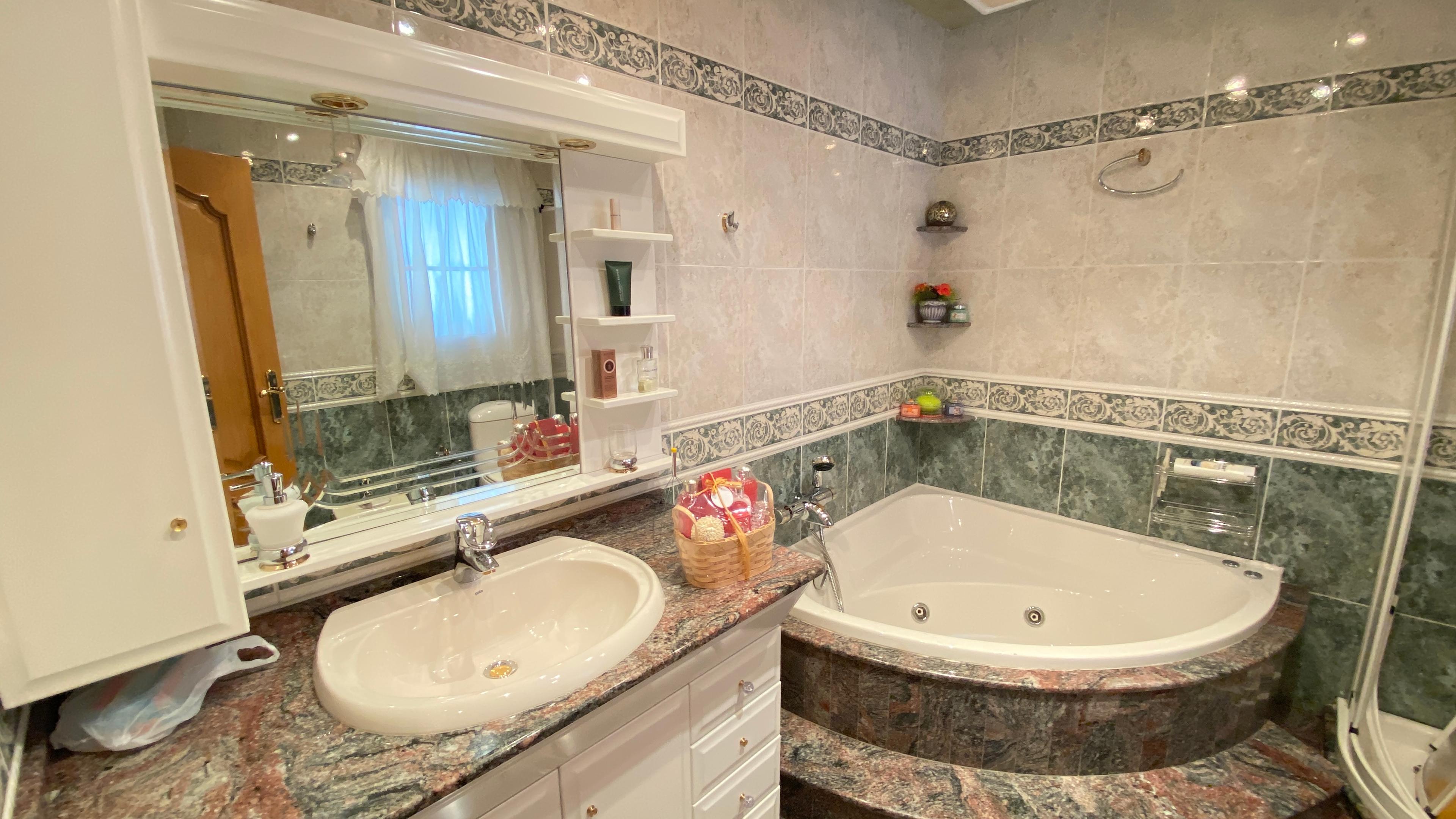 Casa en Venta en C. Marqués de Ordoño - 7