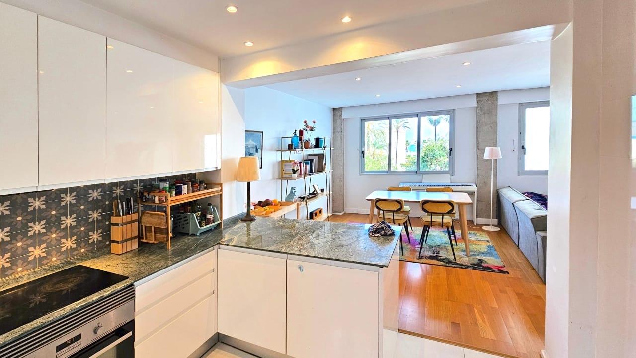 Piso en Venta en C. d' Antonio Ponz - 3