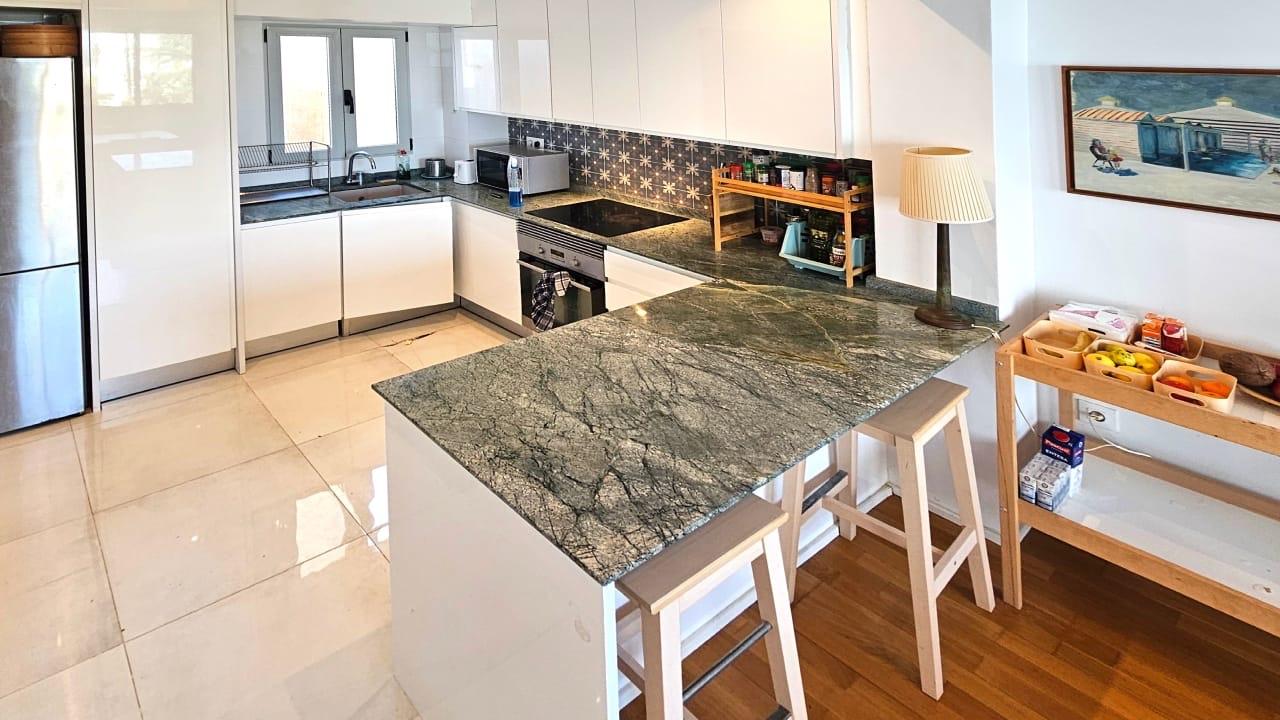 Piso en Venta en C. d' Antonio Ponz - 4