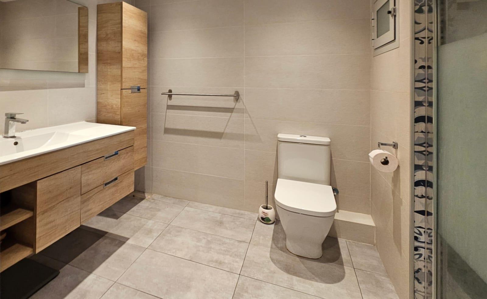 Piso en Venta en C. d' Antonio Ponz - 8