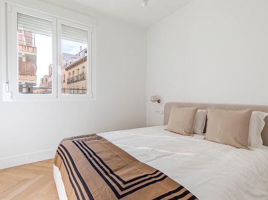 Piso en Venta - Calle Sta. Cruz de Marcenado - 6