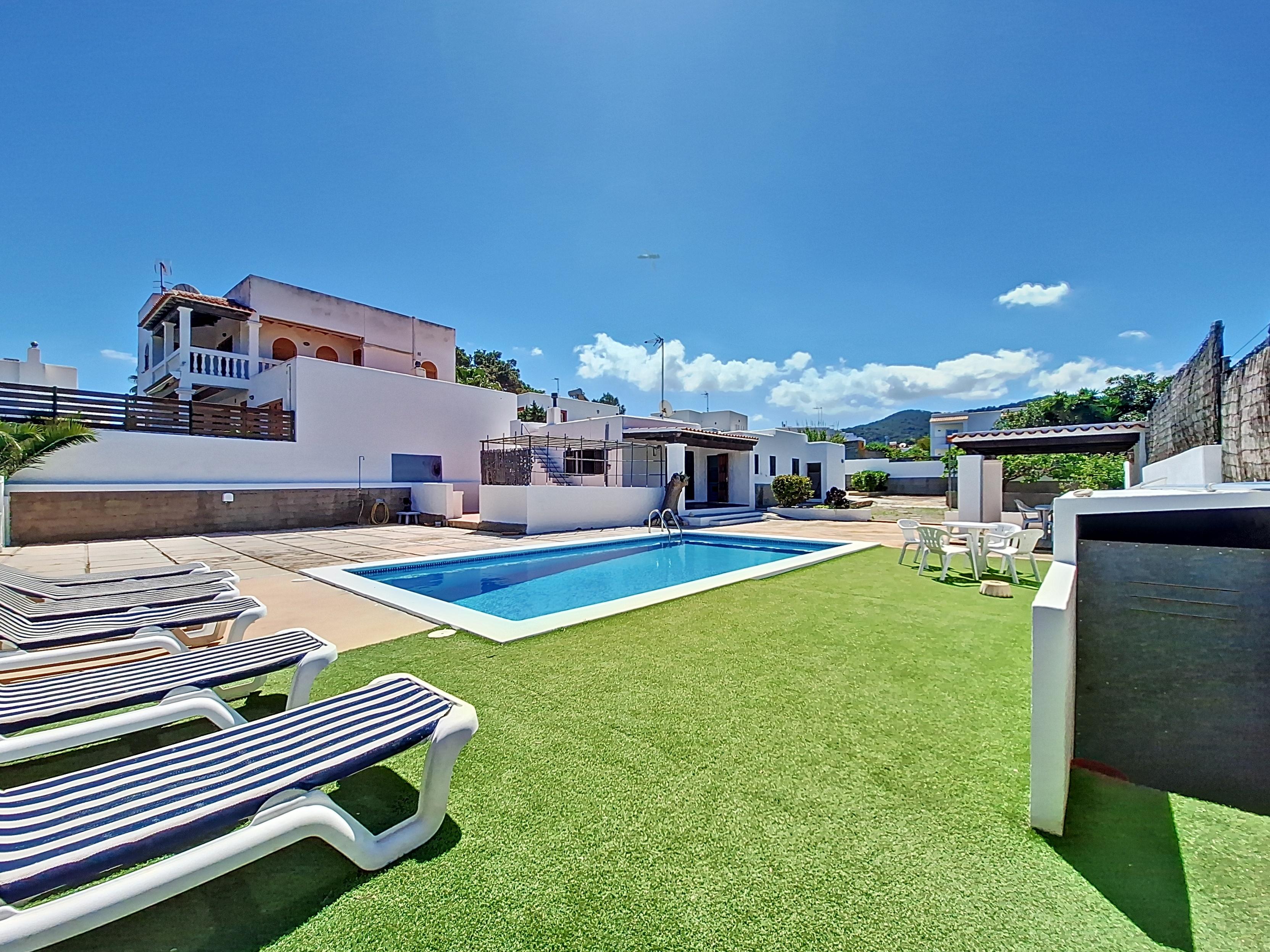 Casa Rústica en Venta en Spain - 1