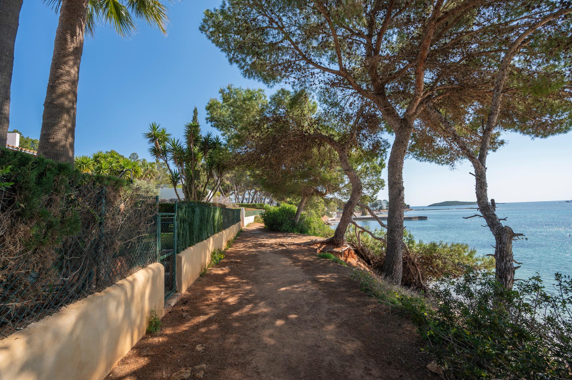 Piso en Venta en Carrer del Xaloc - 33