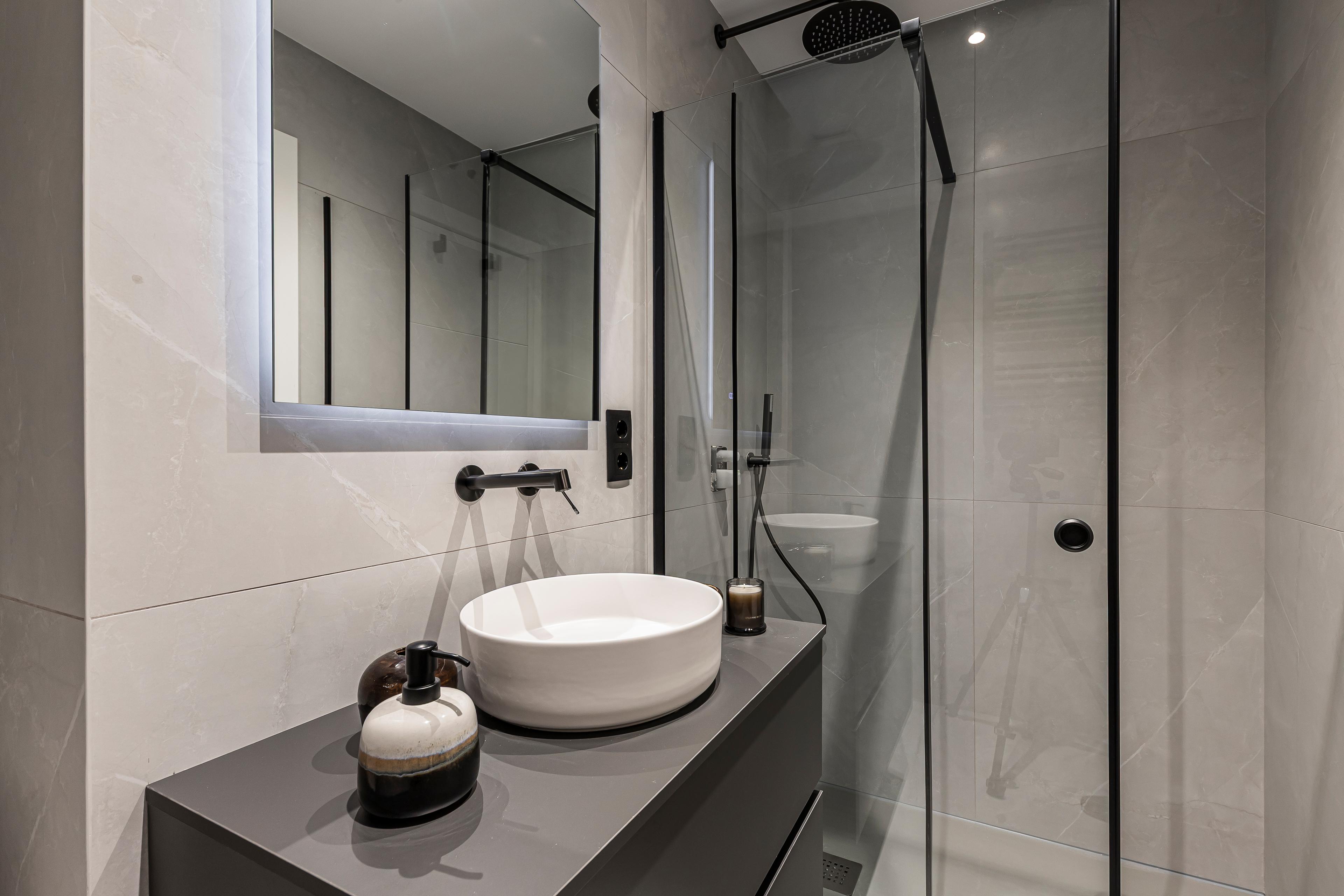 Piso en Venta en C. de Granada - 11