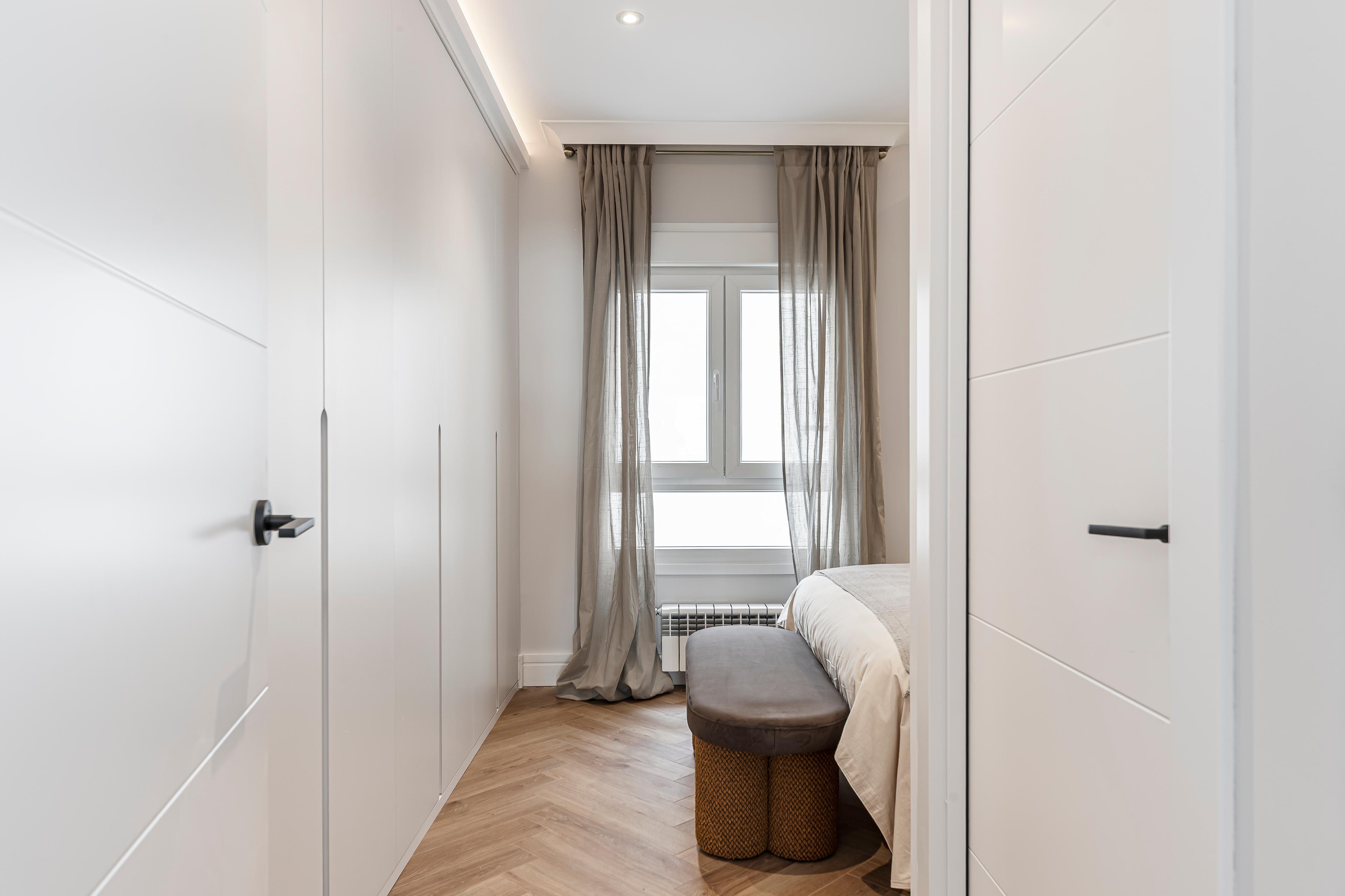 Piso en Venta en C. de Granada - 12