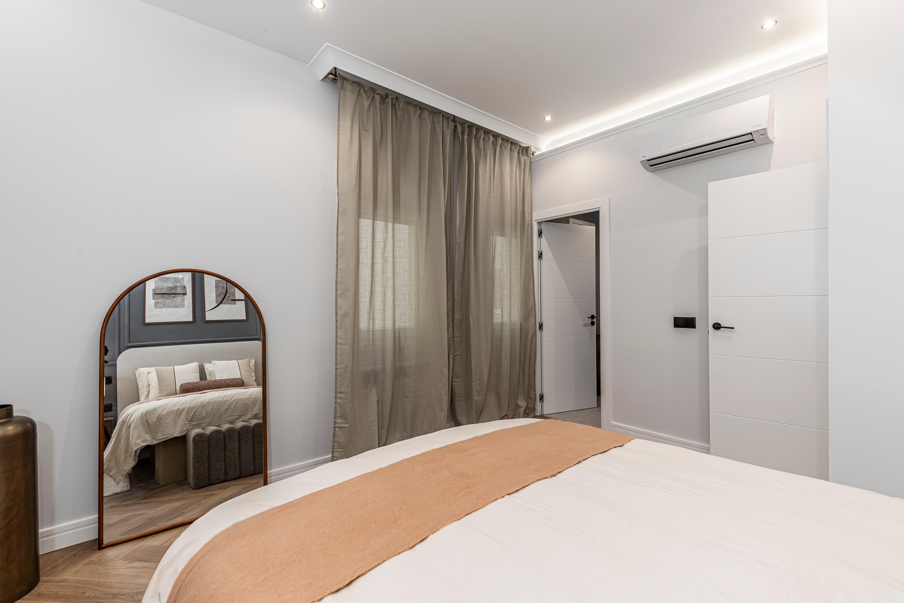 Piso en Venta en Paseo de la R. Cristina - 20